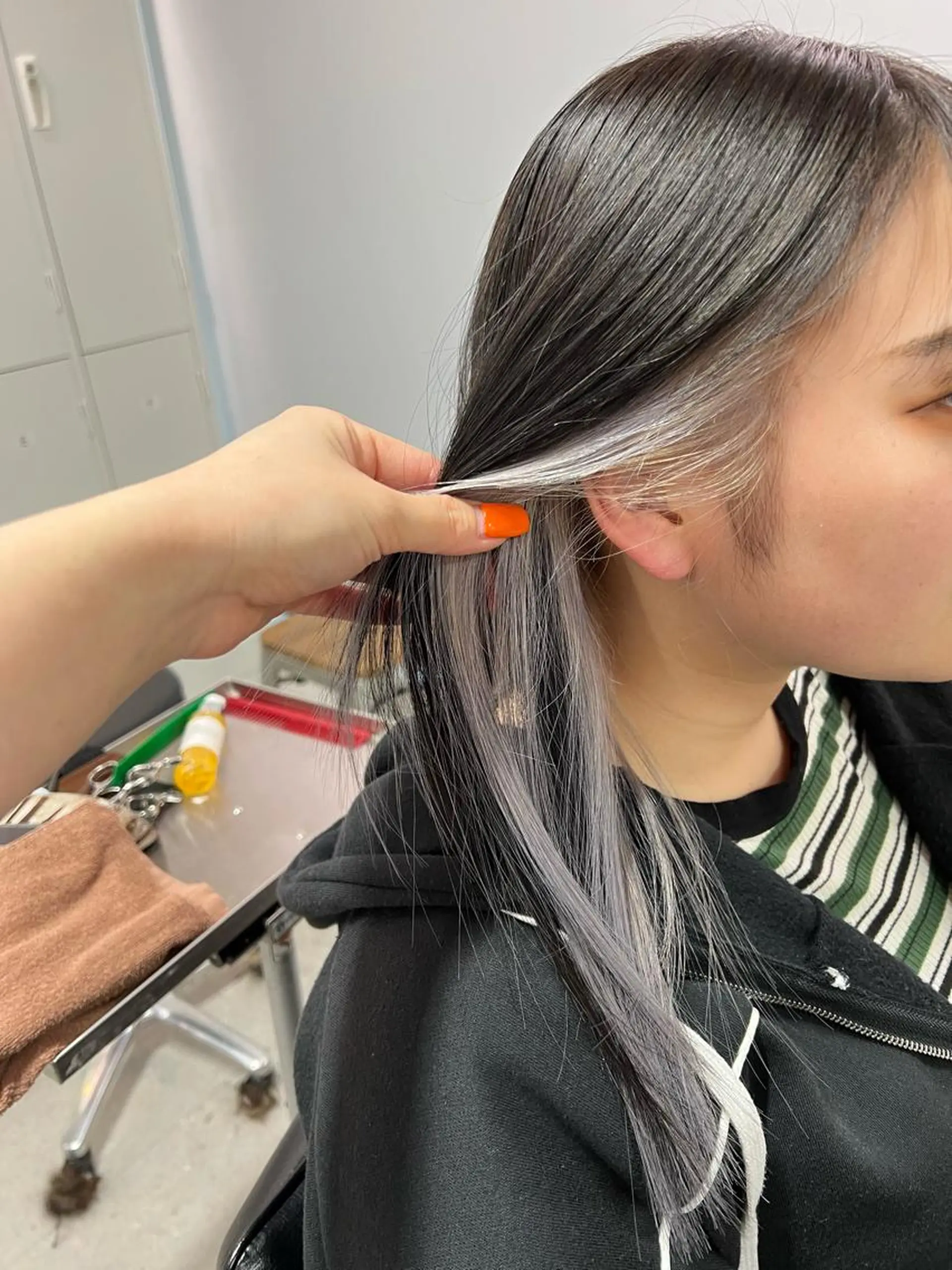 セミロング カラー ヘアカラー ハイトーン&髪質改善 &韓国エクステ🤎のヘアスタイル