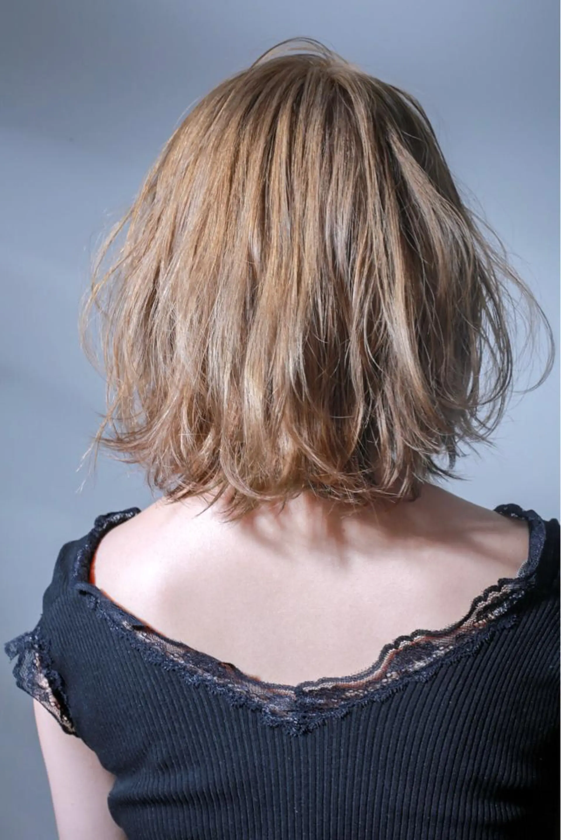 ミディアム カラー 伊藤 裕貴のヘアスタイル