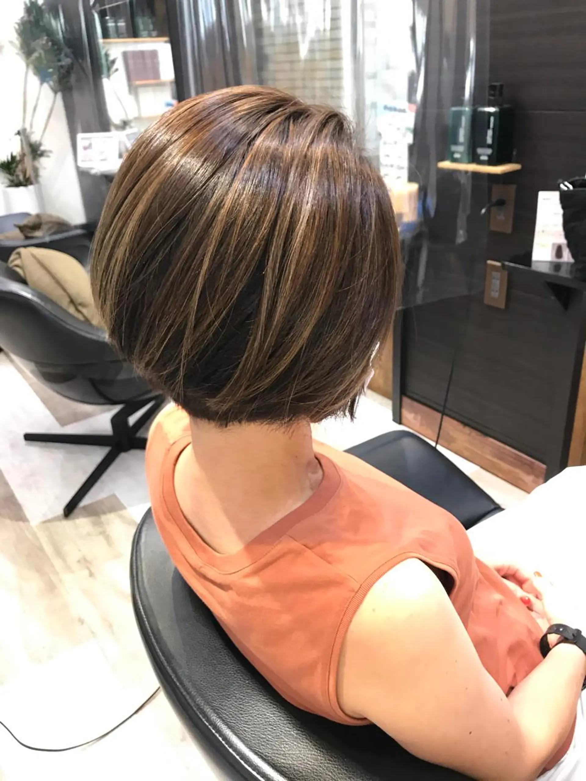 ショート ハイライト 正分 真美のヘアスタイル