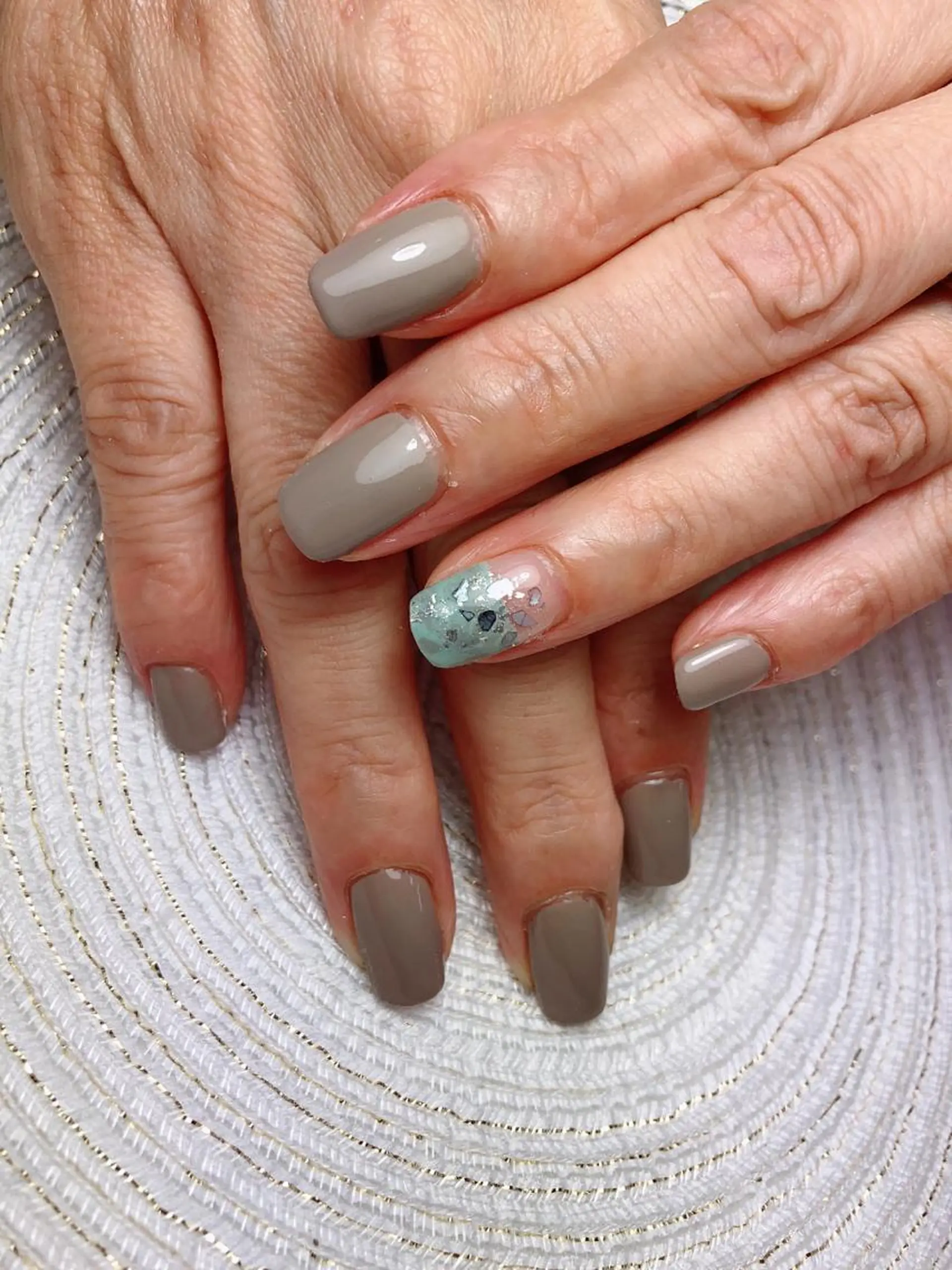 ネイル ワンカラーネイル 石原 夕華のネイルデザイン