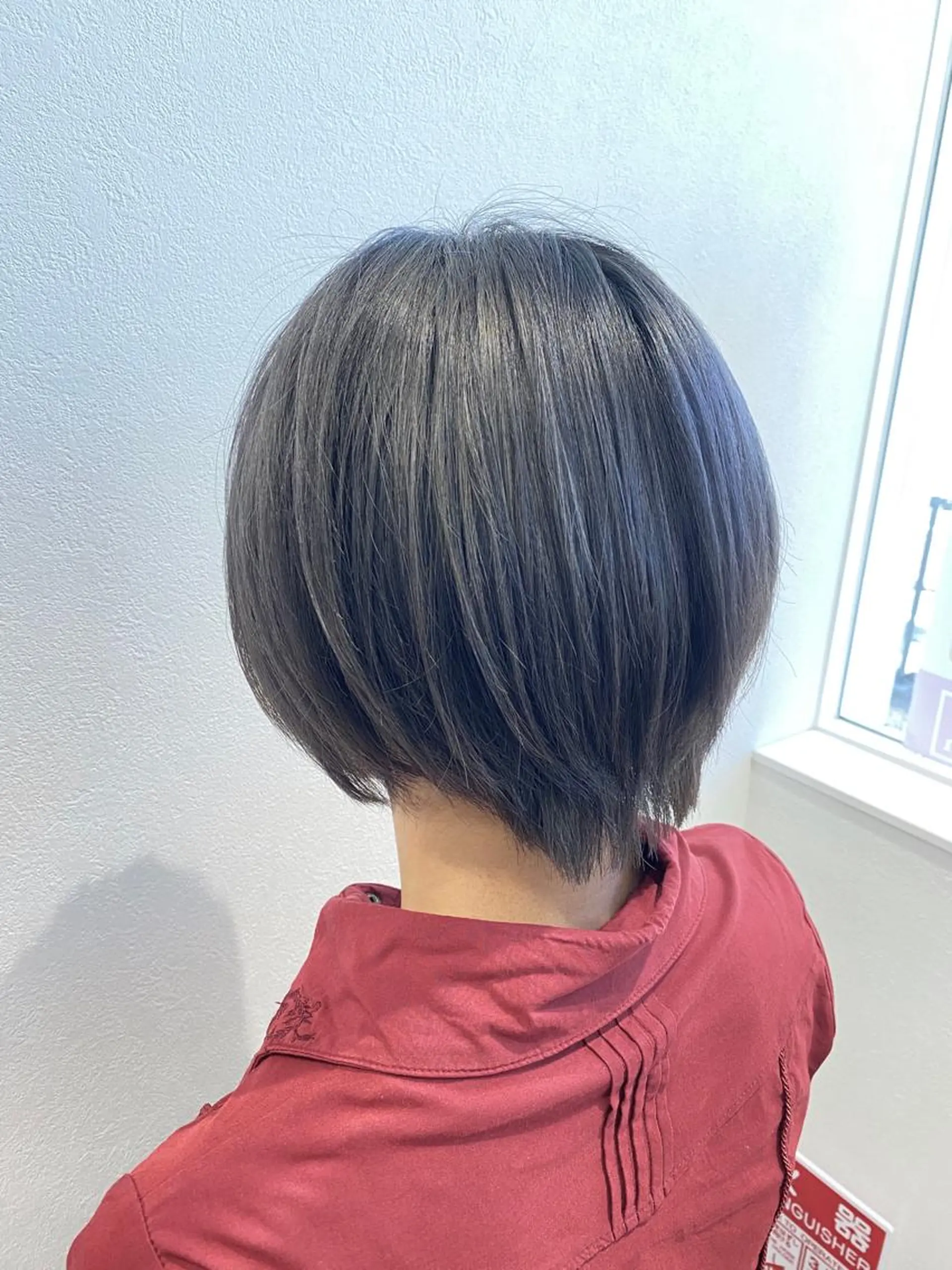 ショート カラー ✨髪質改善が大好評✨ 美容室lic近藤✨のヘアスタイル