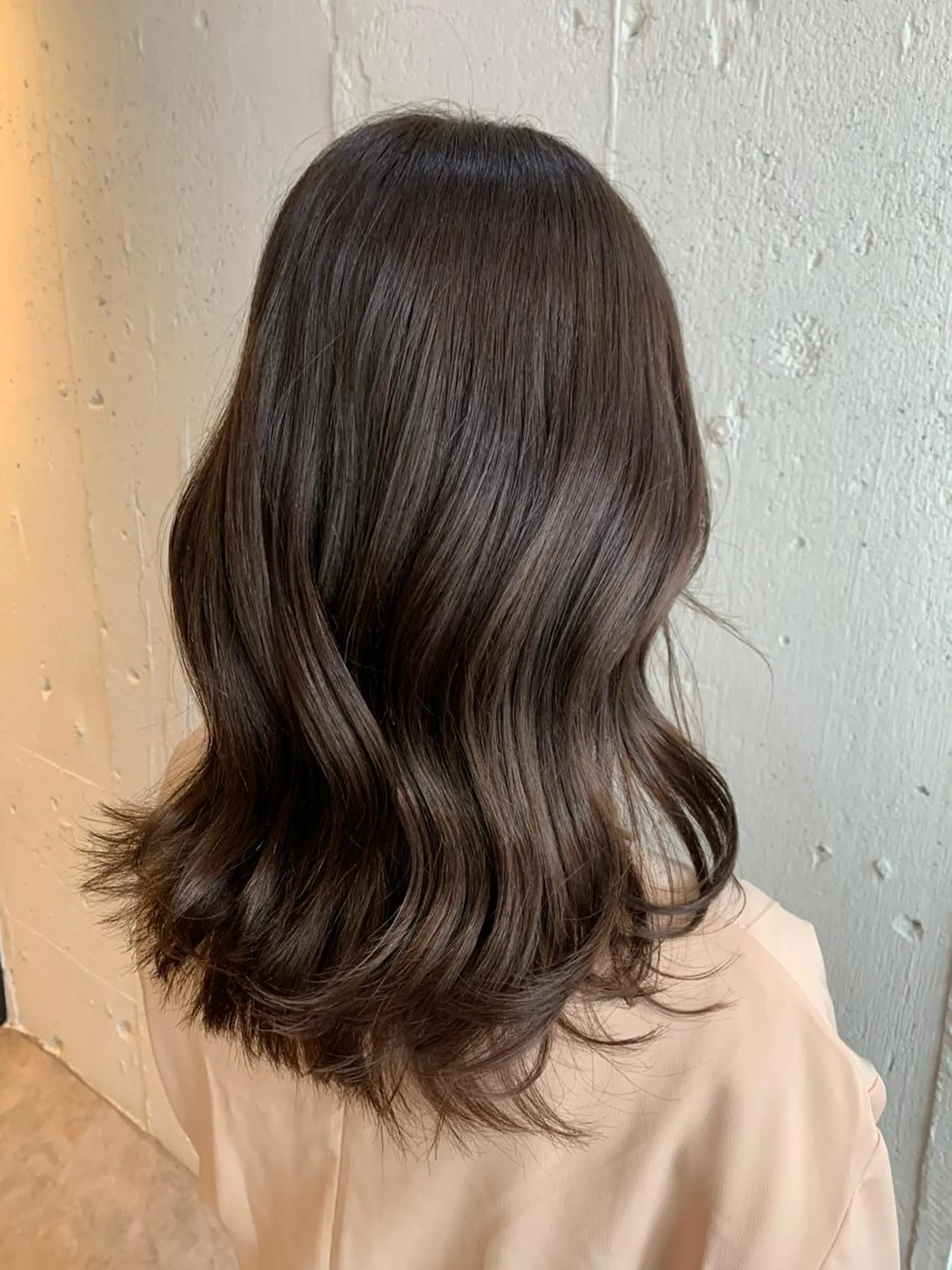 セミロング EIGHT 中川原 菜々子のヘアスタイル