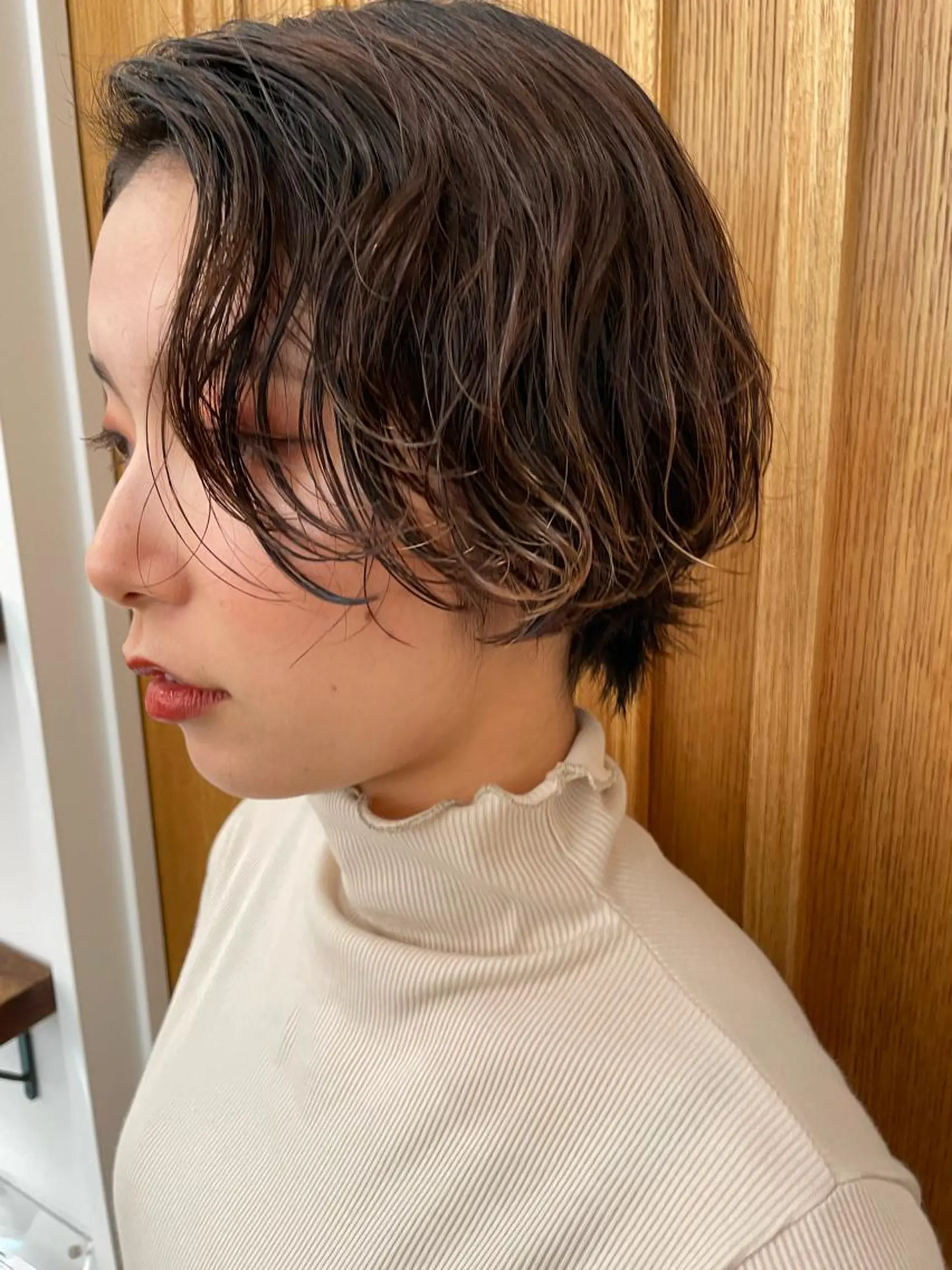 ショート カラー パーマ ヘアアレンジ 抜け感ボブ×パーマ ｜kazaneのヘアスタイル