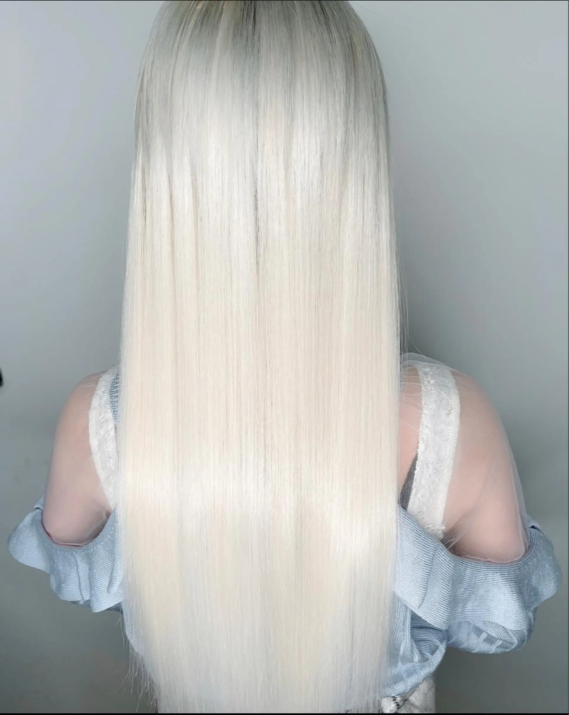 ロング カラー ブリーチ ヘアカラー エクステ Luana 矢場町のヘアスタイル