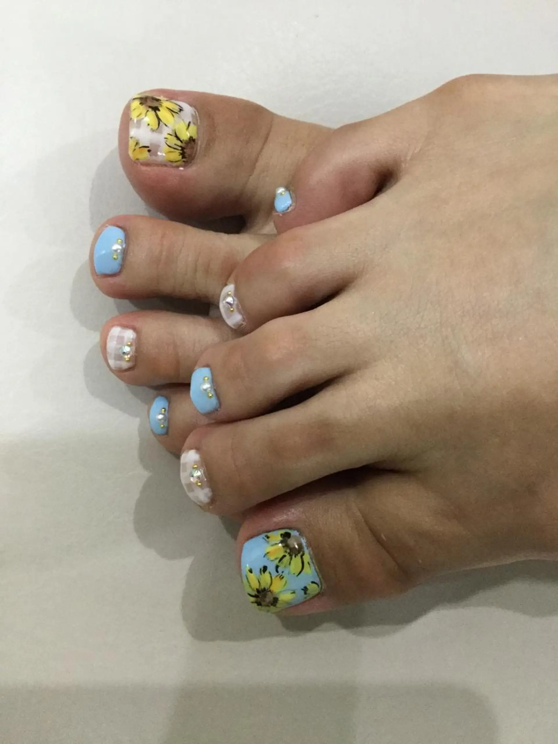 ネイル 💎🐰 saki. m 🐰💎のネイルデザイン
