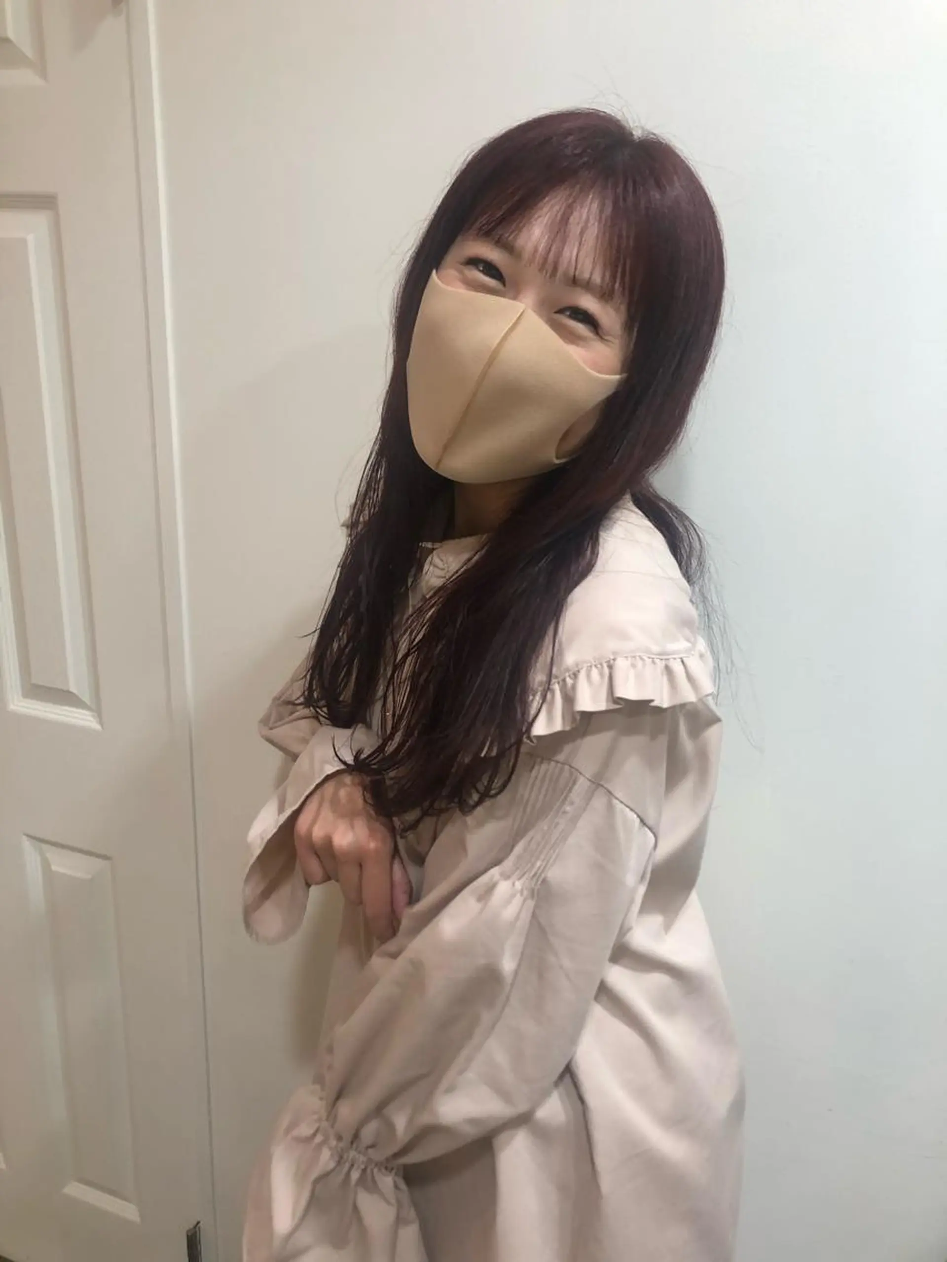 ロング カラー カット ヘアカラー トリートメント MIOベージュカラー 柔らかいカラーのヘアスタイル