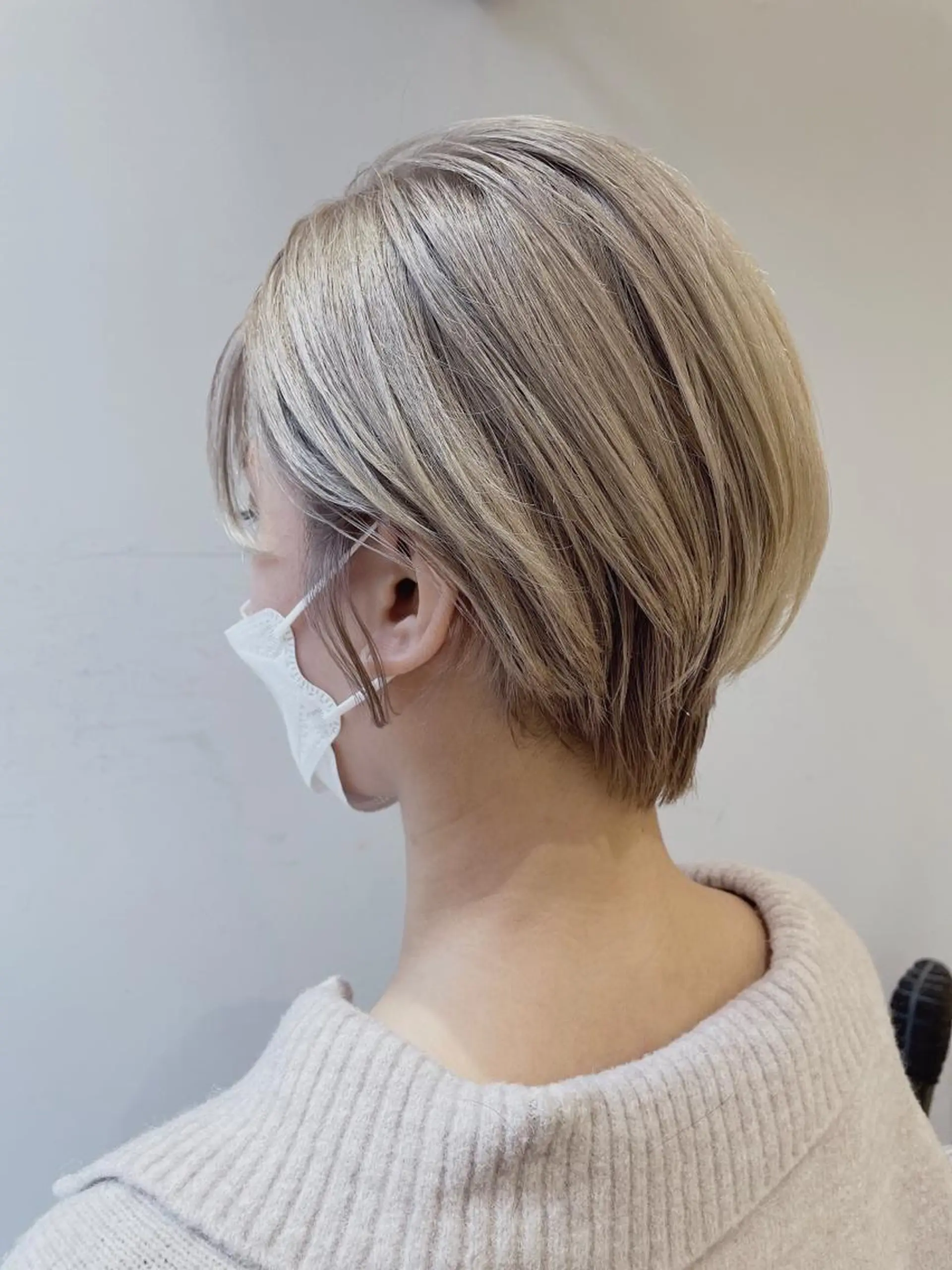 ショート カラー ベージュカラー ブリーチ ホワイトベージュ ヘアカラー トリートメント 🦖鶴岡香純🦖 5/1から復帰しますのヘアスタイル