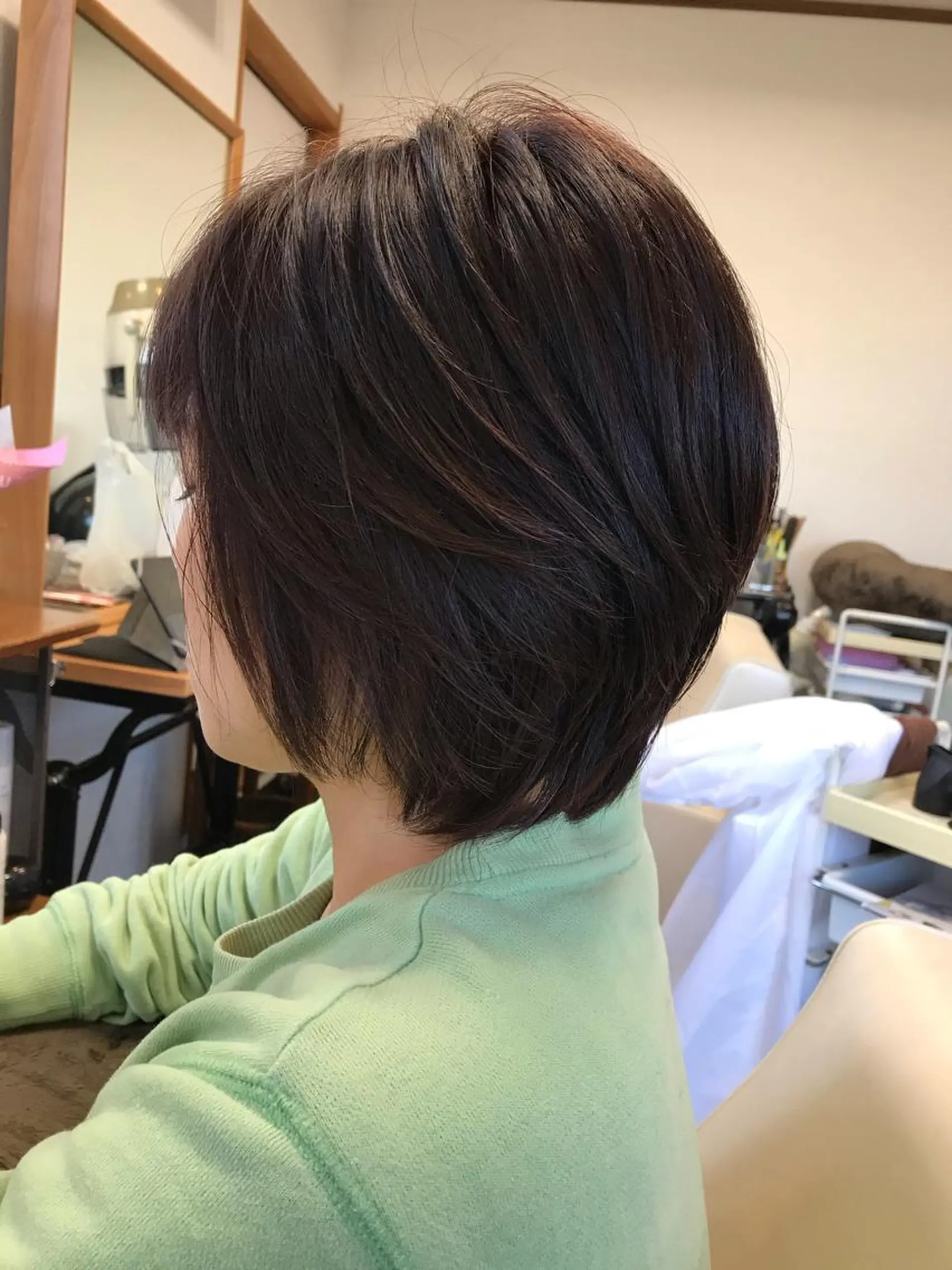 ショート 小林 由里香のヘアスタイル