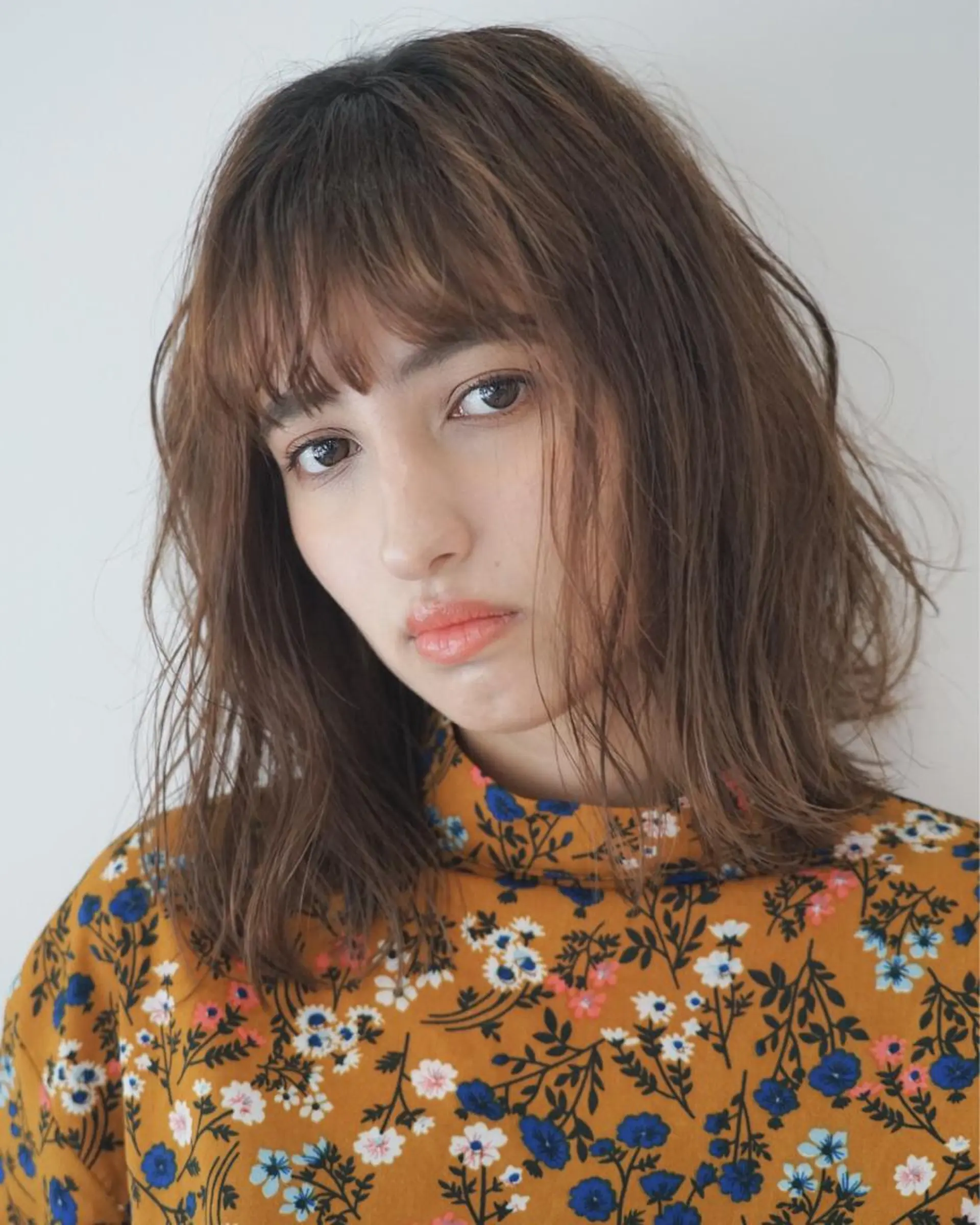 ミディアム カラー 切りっぱなしボブ ボブ ウルフカット レイヤーカット上柿のヘアスタイル
