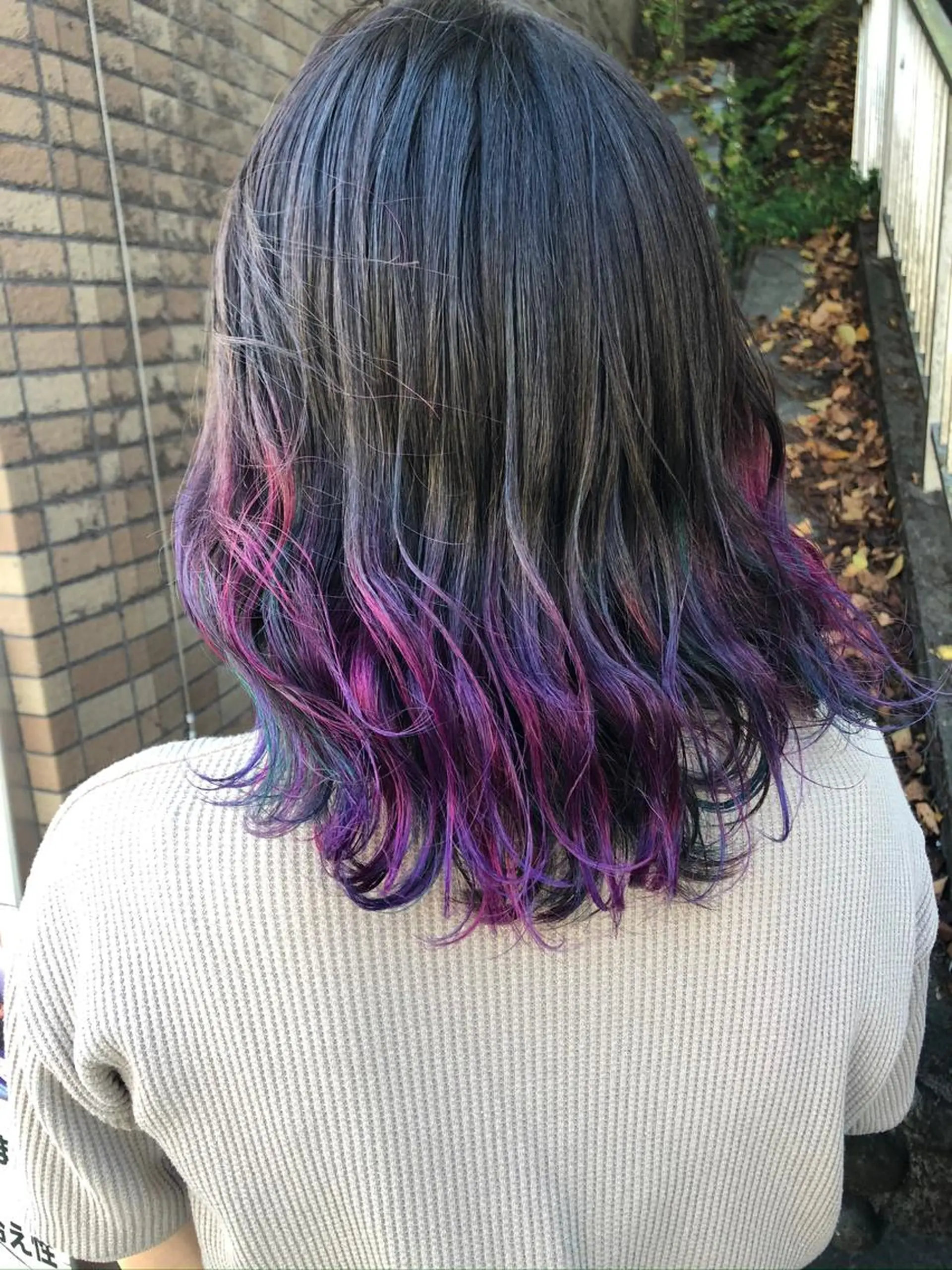 セミロング アートディレクター ワダヒサノリのヘアスタイル