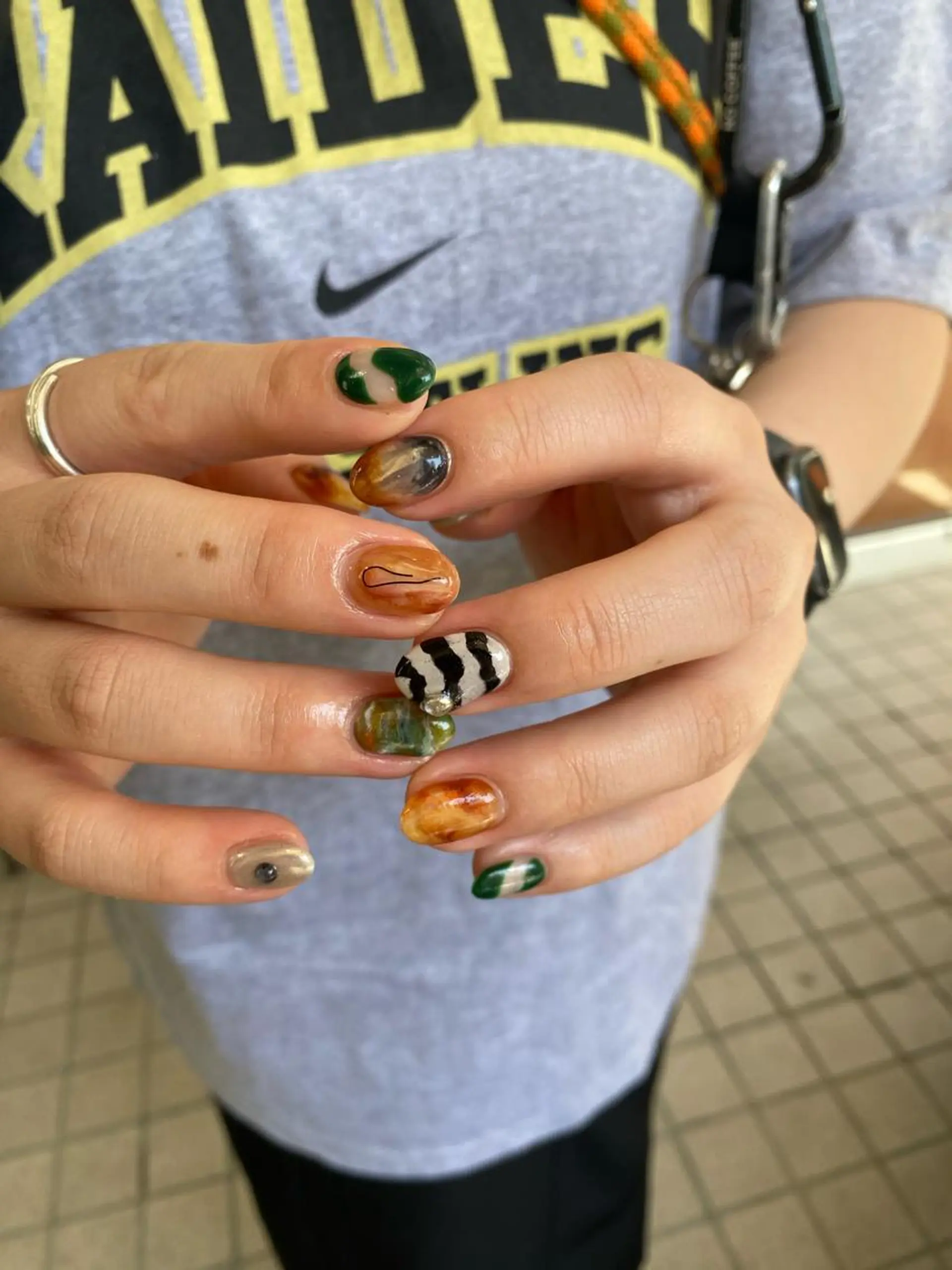 ネイル nable.所属・栗林 実莉のネイルデザイン