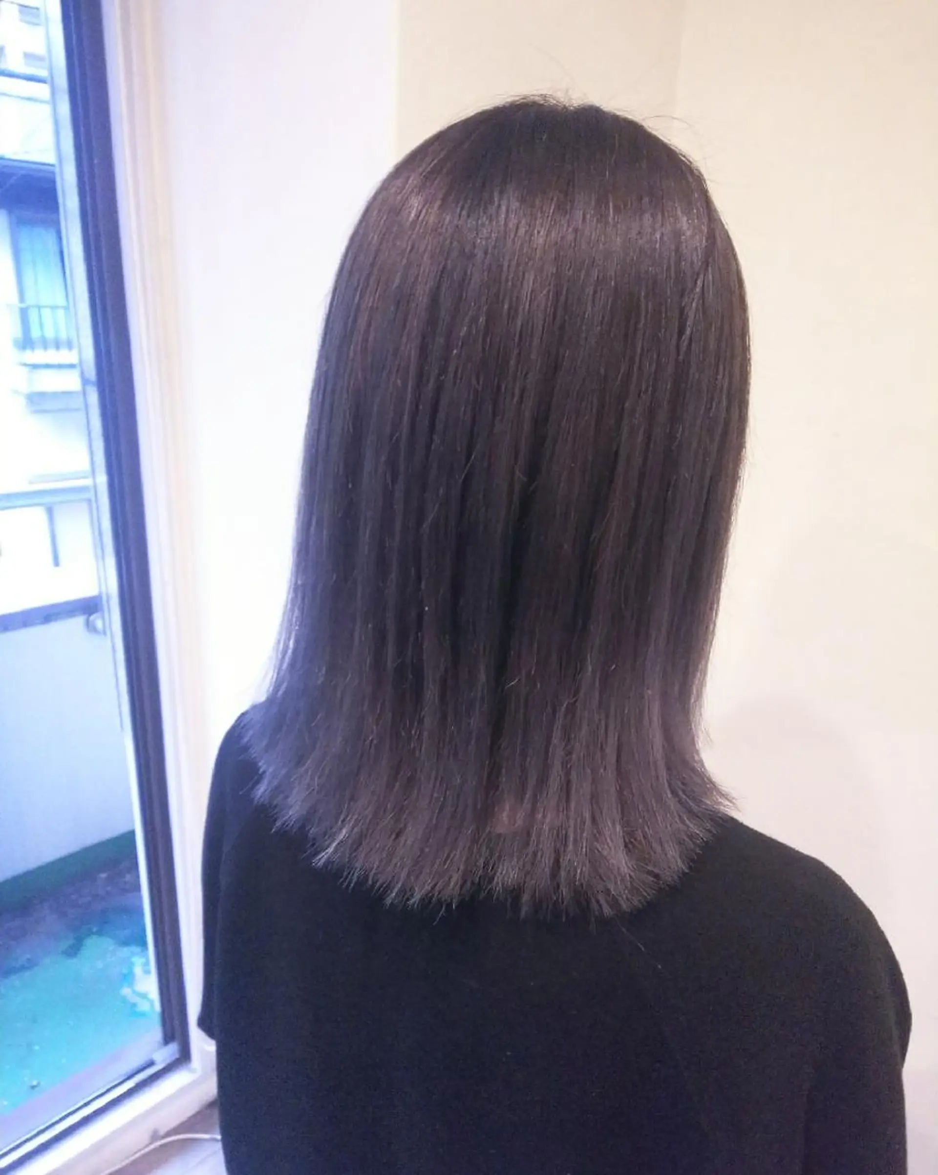 ミディアム カラー アッシュ アッシュグレー アッシュグレージュ グレージュ RU RIのヘアスタイル