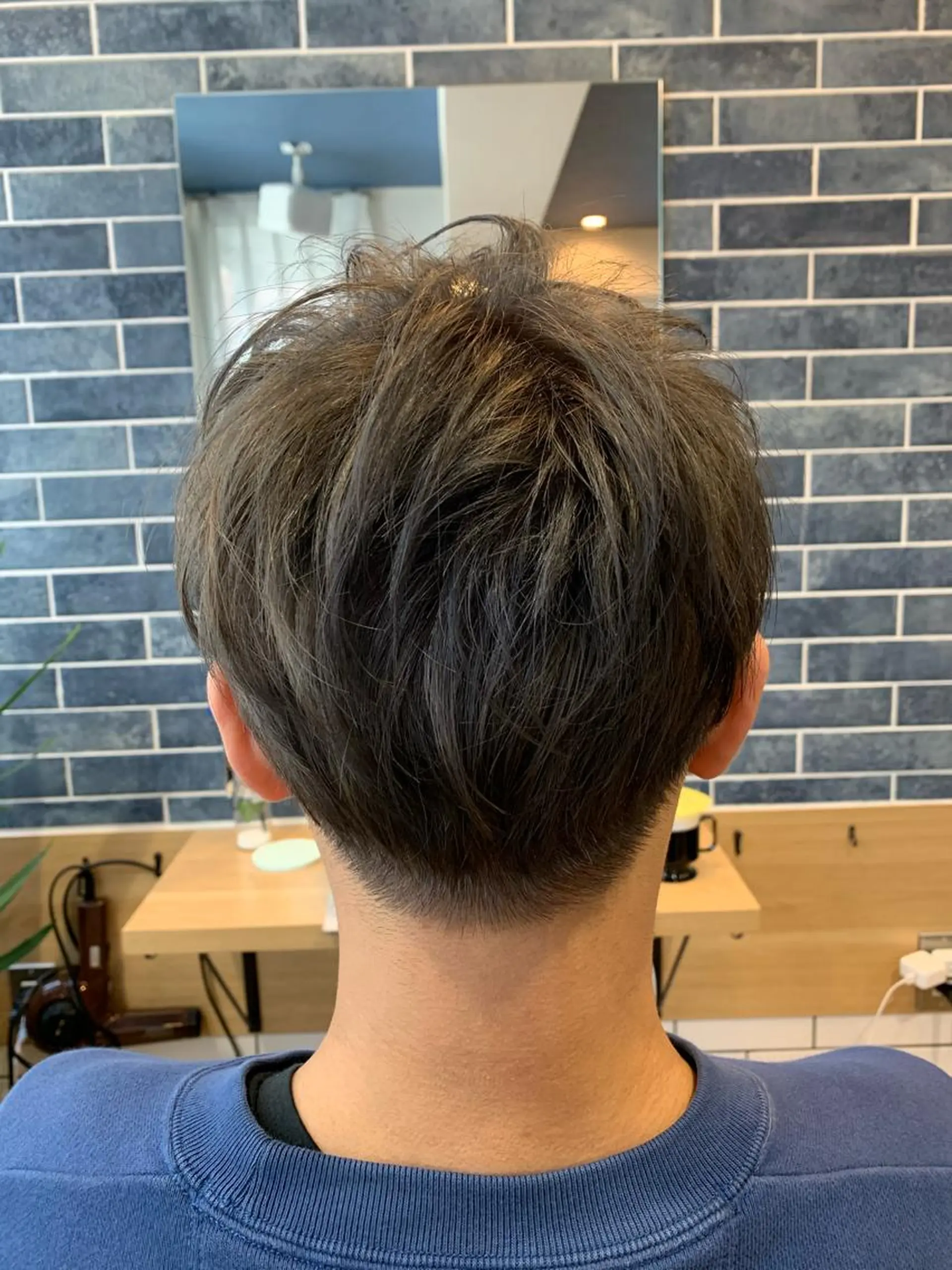 カラー メンズ メンズハイトーン 透明感カラー ハイトーンカラー カット ヘアカラー 川野 賢のヘアスタイル