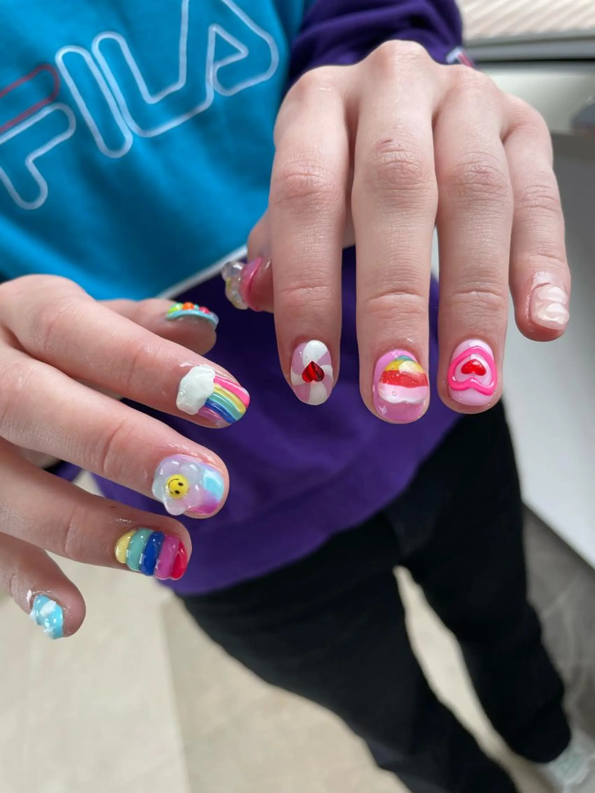 ショート m kaori𓃟のネイルデザイン