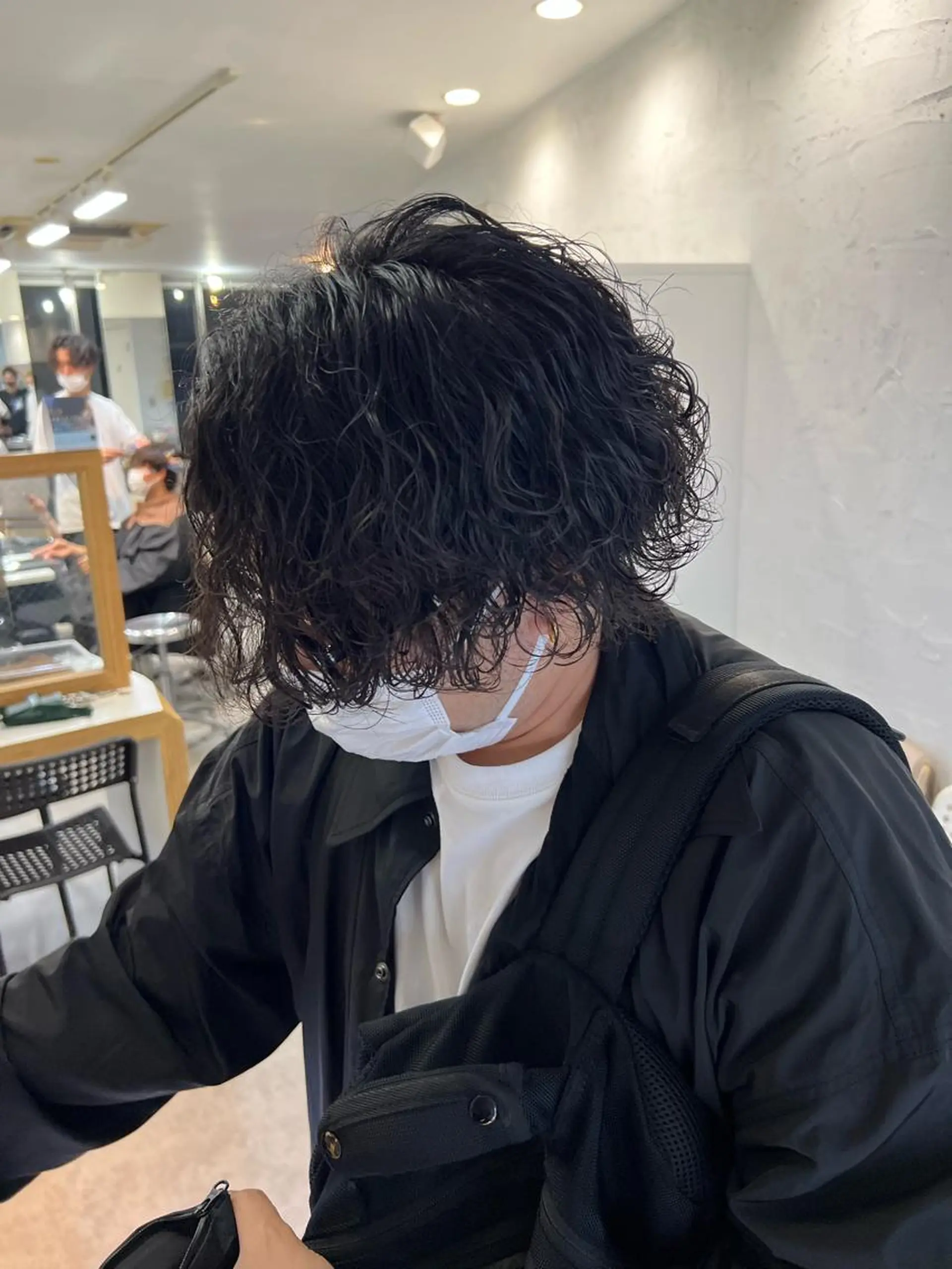 ショート カラー パーマ ヘアアレンジ メンズ キッズ ネイル マツエク・マツパ アイブロウ メンズブリーチ メンズハイトーン マッシュ メンズパーマ 刈り上げ カット パーマ トリートメント ショートヘア原宿 fifth コシのヘアスタイル