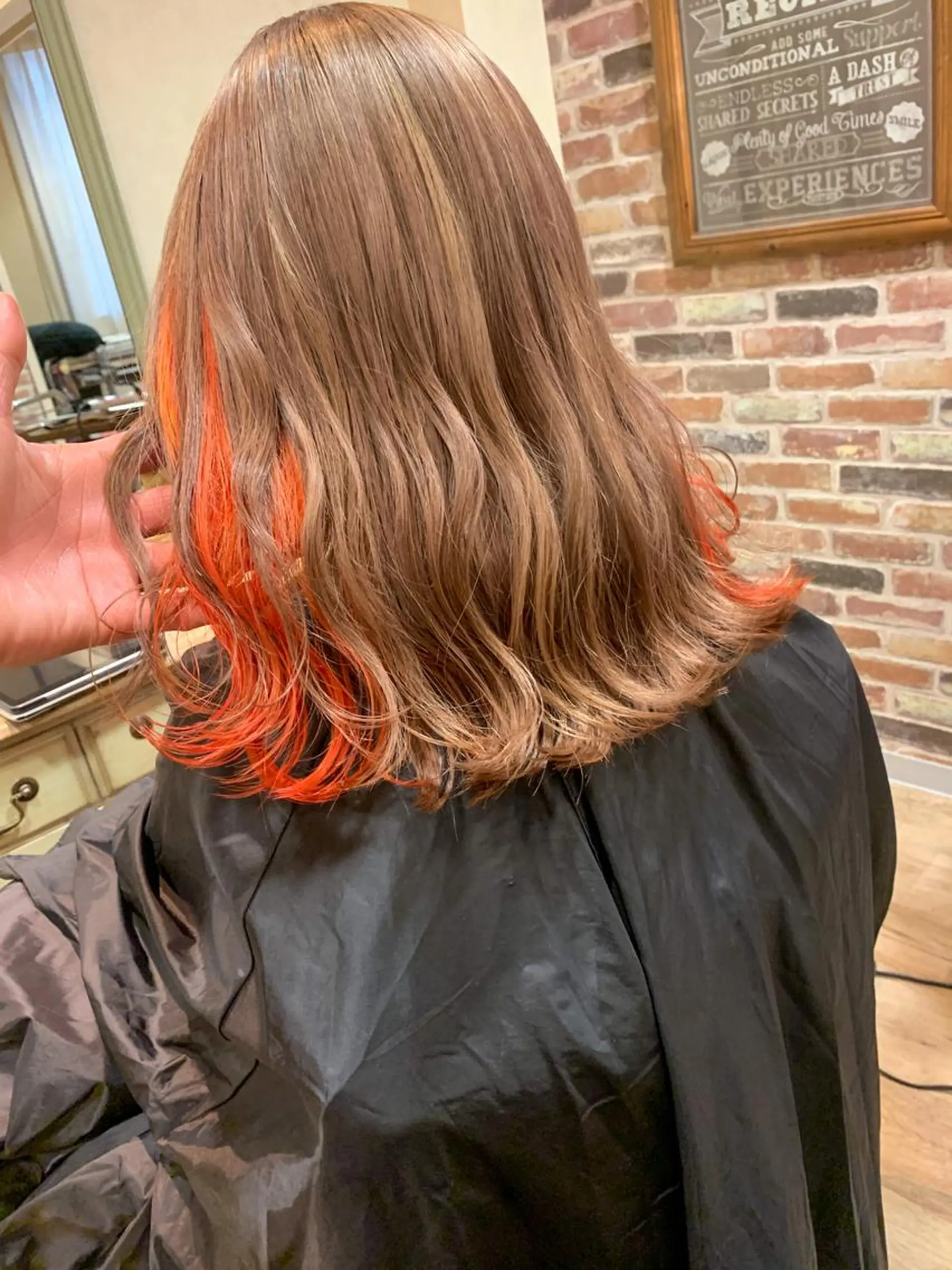 ミディアム Lit.豊橋 夏目のヘアスタイル