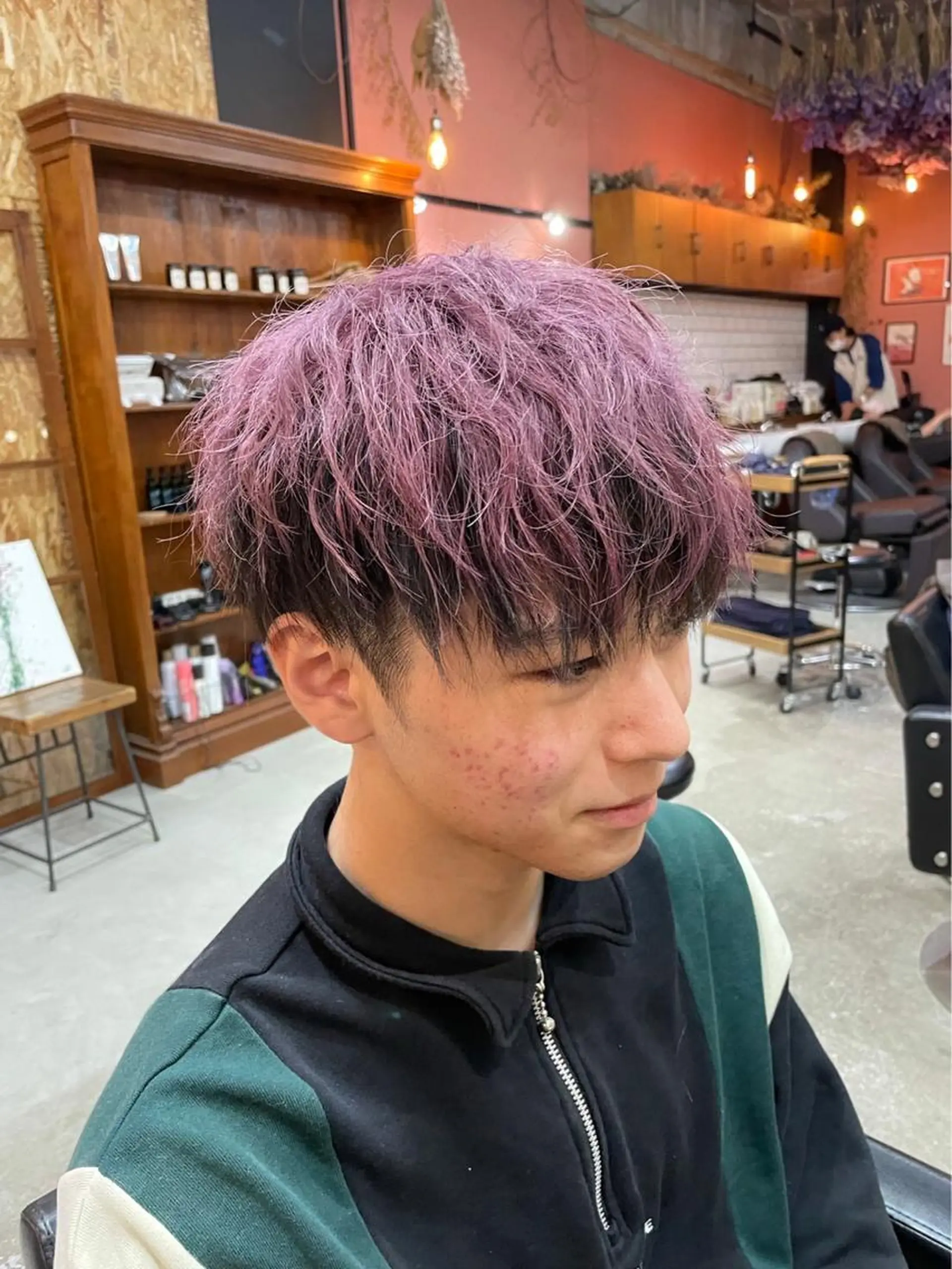 ショート カット ヘアカラー 問屋町chapter 日笠快生のヘアスタイル