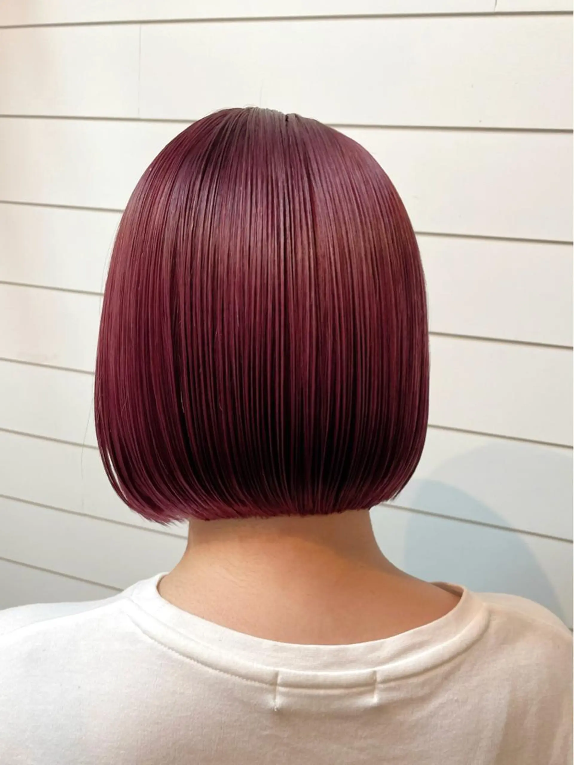 ミディアム カラー レッドカラー ボブ 奥田 誠司のヘアスタイル