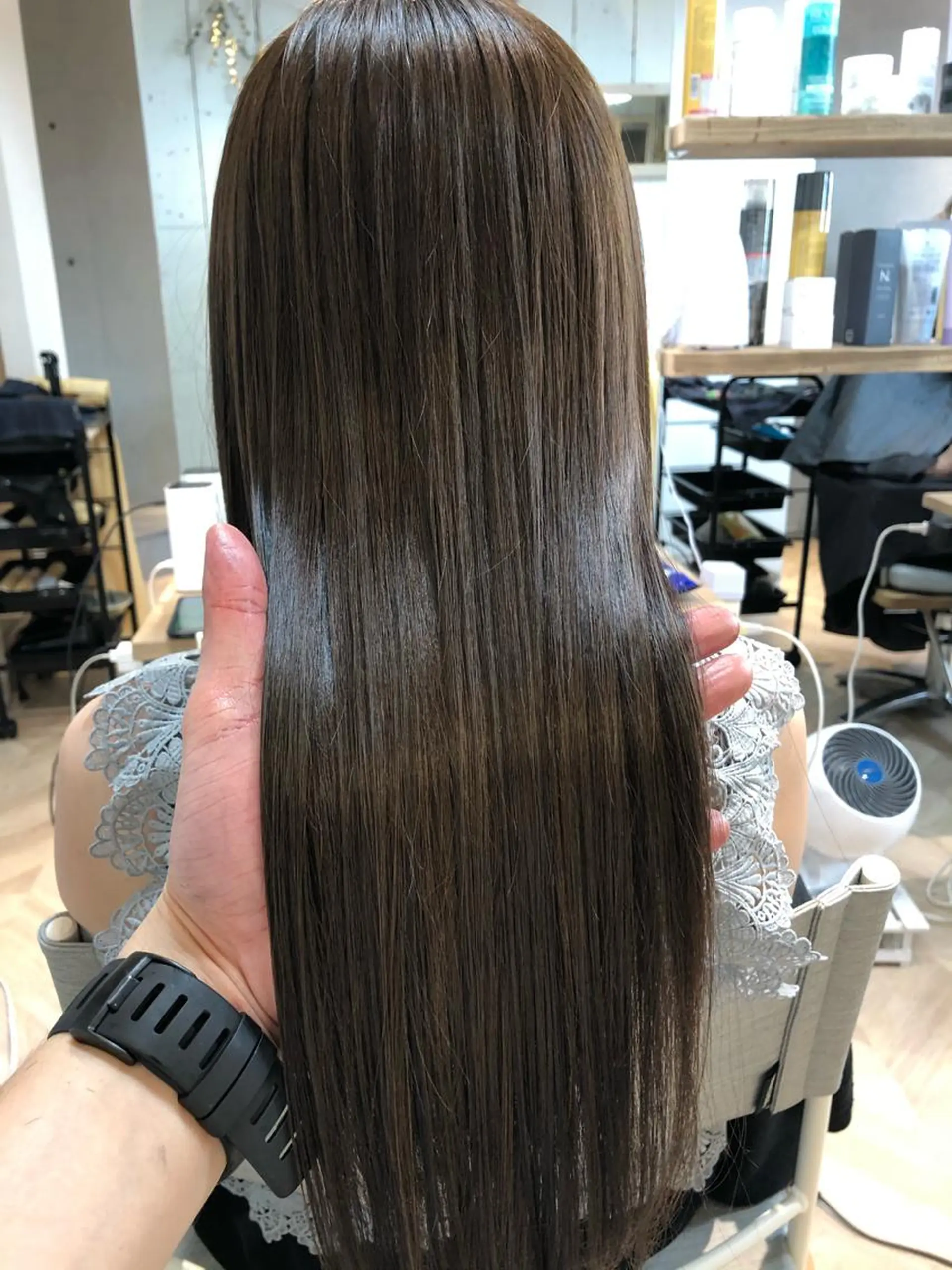 セミロング 西山 恵太郎のヘアスタイル