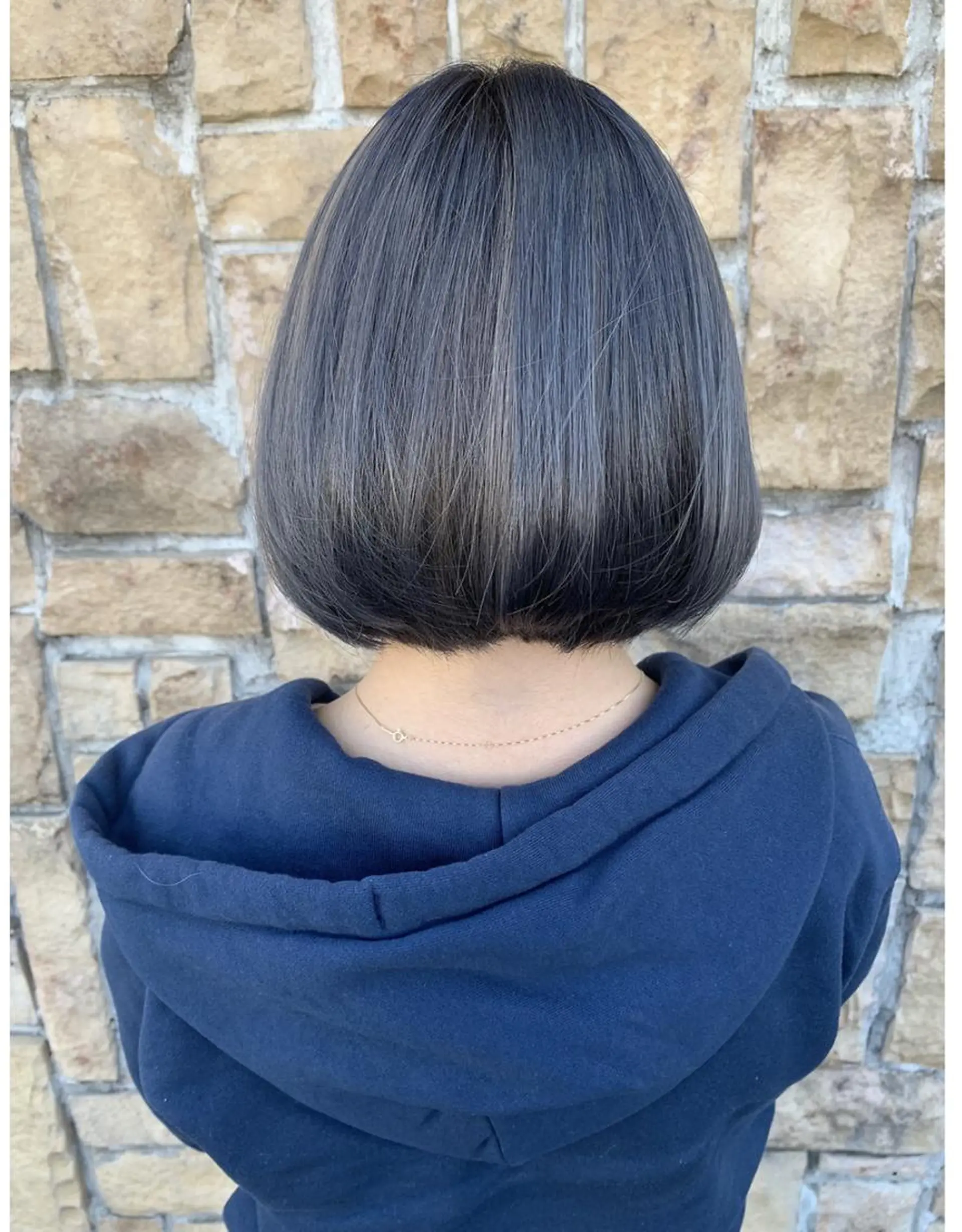 ショート カラーリスト菅澤 岳のヘアスタイル