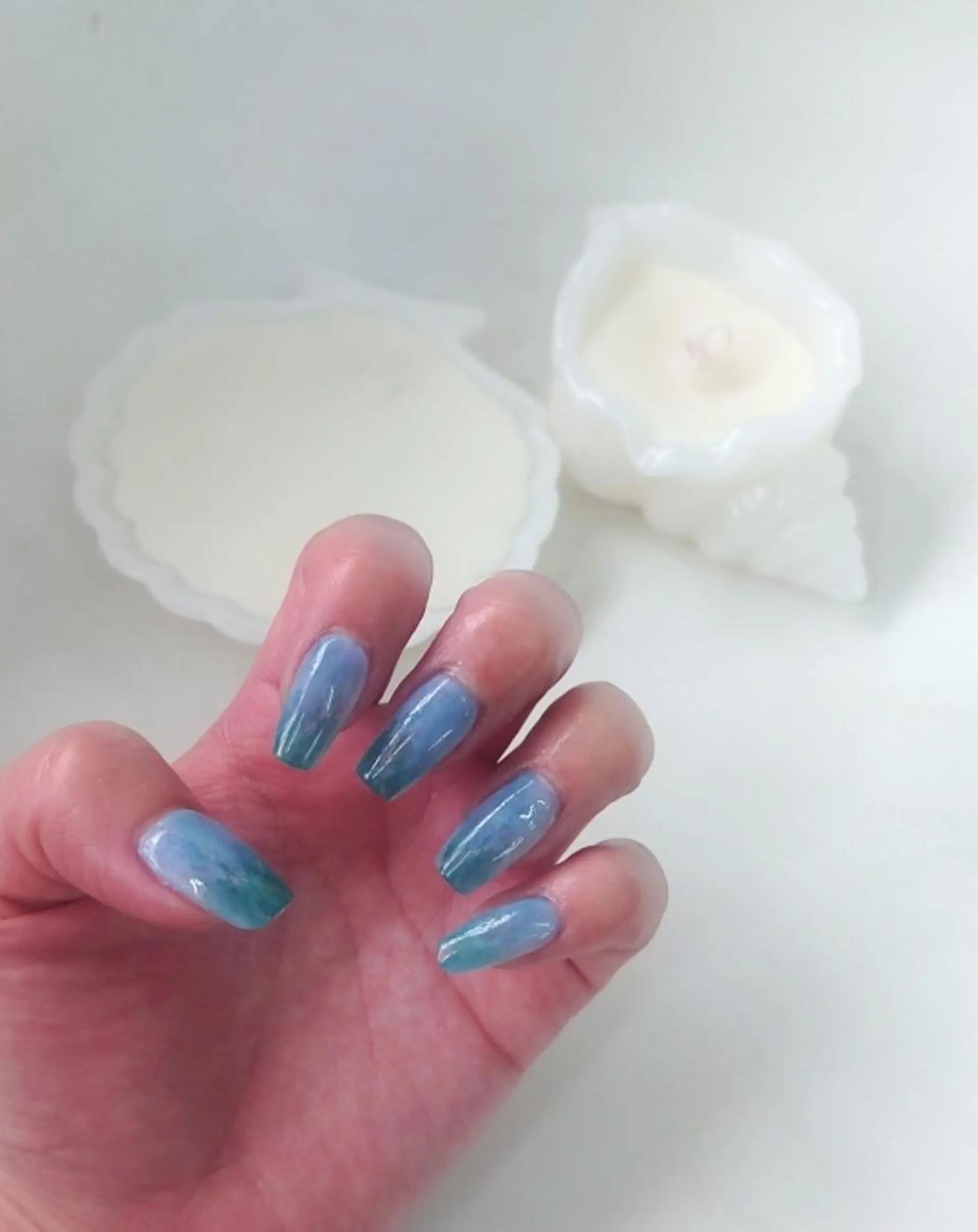 ネイル アートネイル ブルー ニュアンスネイル ハンドネイル Tomita Youのネイルデザイン