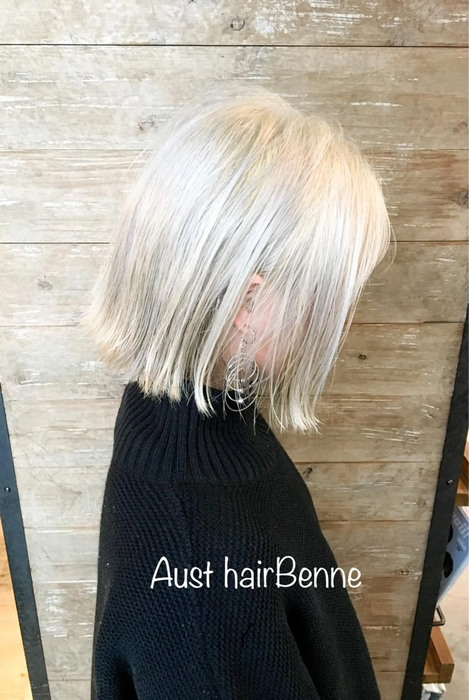 ショート カラー ヘアアレンジ ブリーチ 中田 敏明のヘアスタイル
