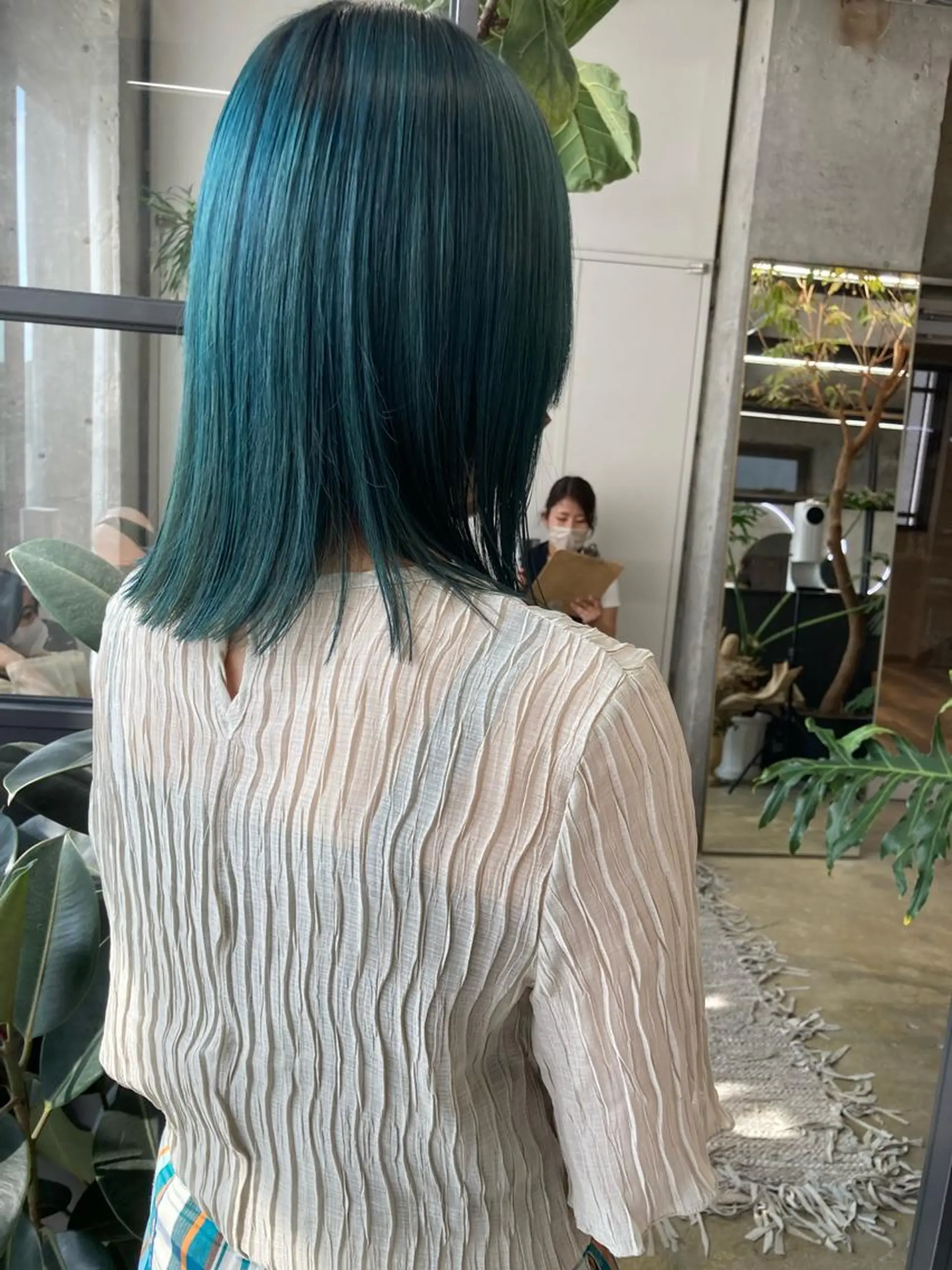 ミディアム カラー ブリーチ カット ヘアカラー トリートメント 小木曽智美 /ボブ/ショートのヘアスタイル