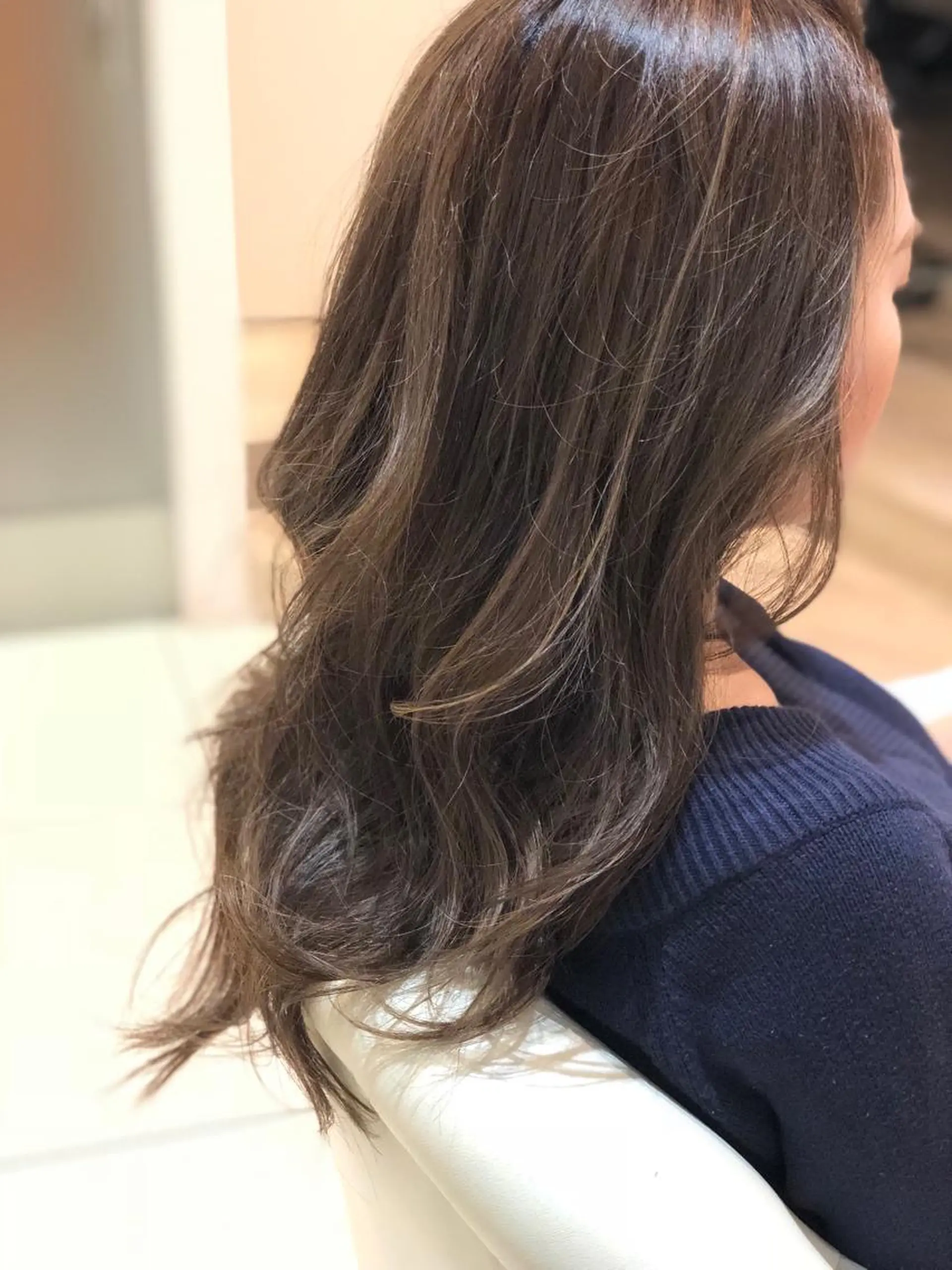 セミロング カラー グレージュ ハイライトカラー ハイライト 🫧こおりやま なつみ🫧のヘアスタイル