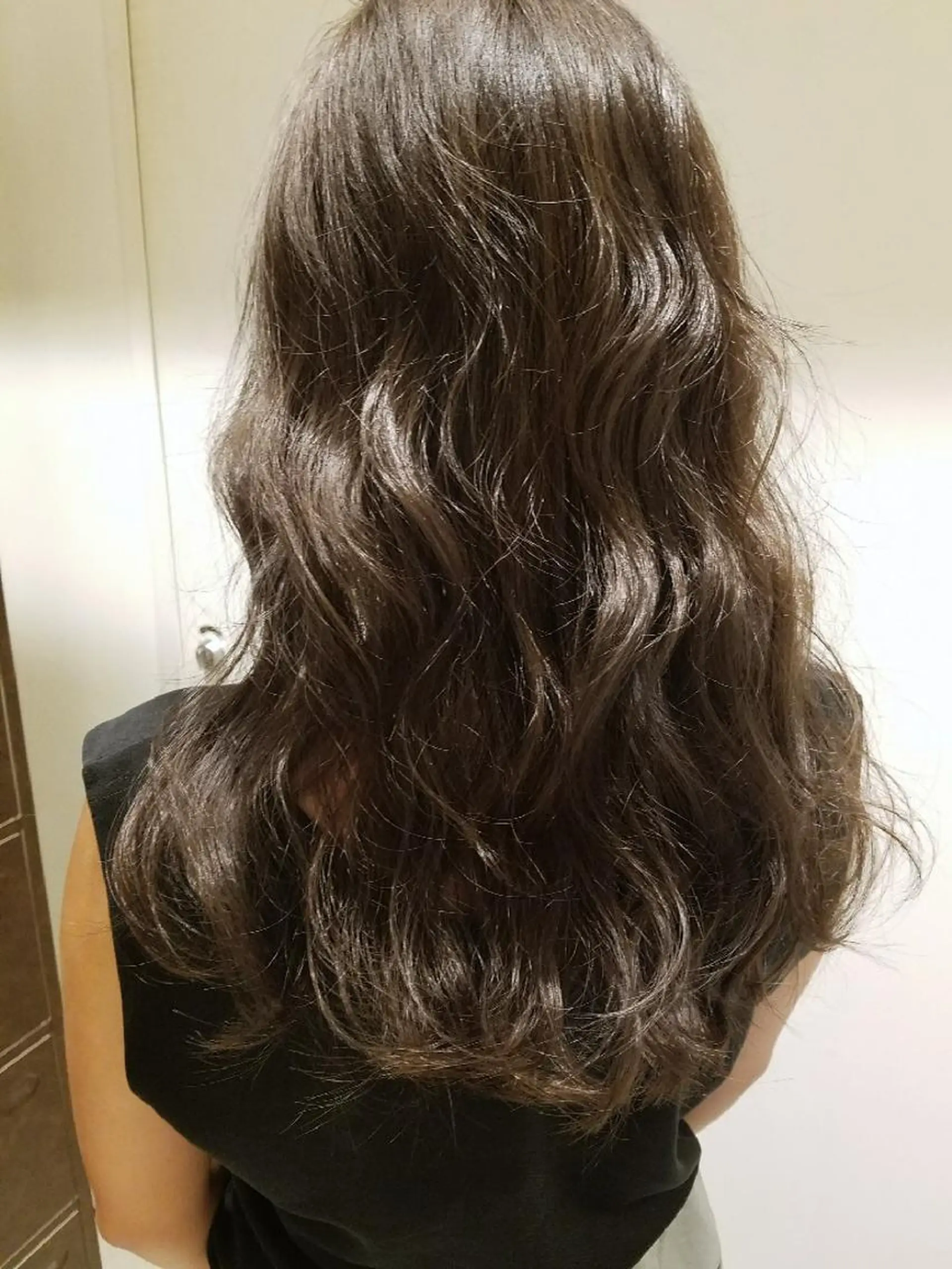カラー ロング 辻 竜也　のヘアスタイル