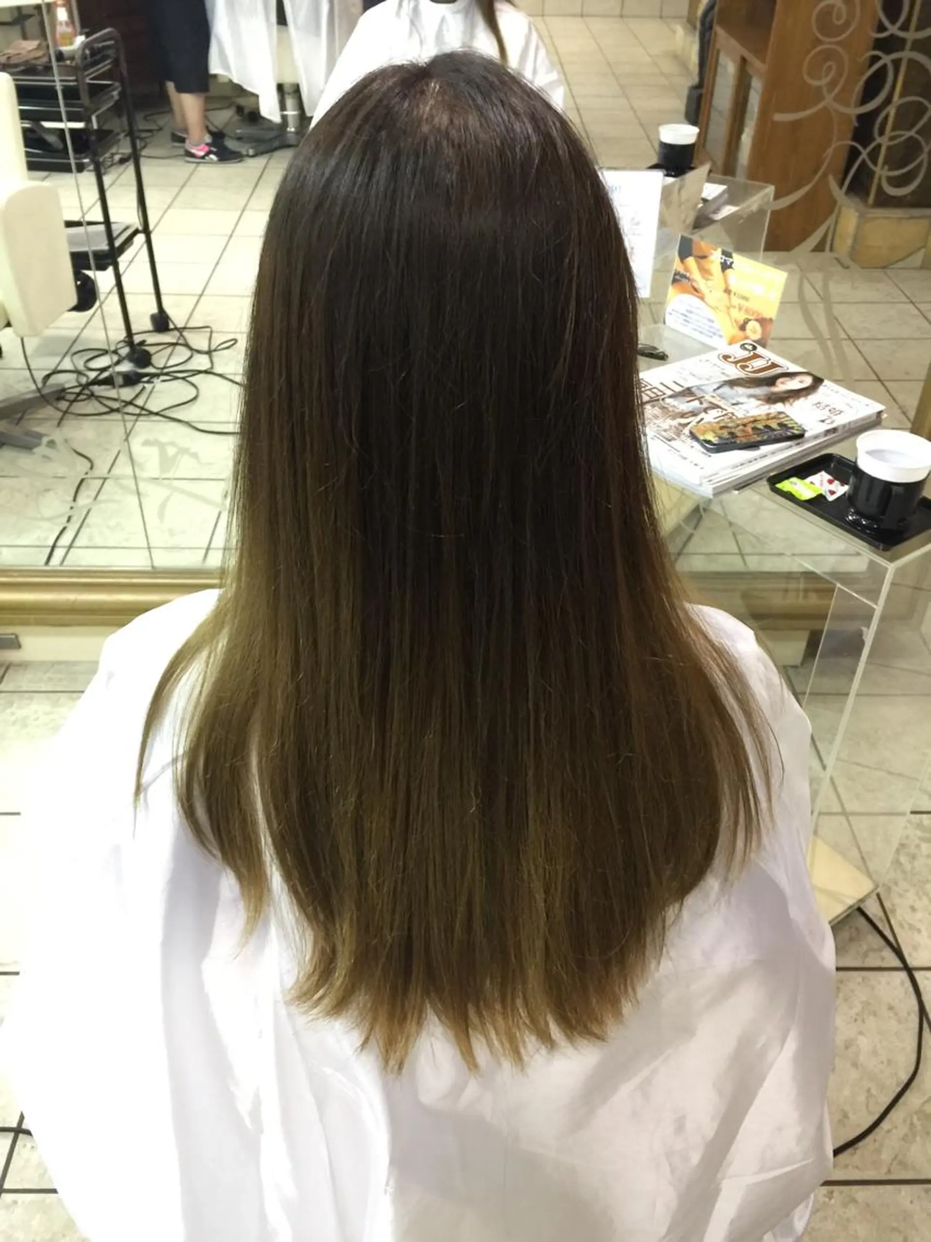 セミロング ロング 溝口 和弘のヘアスタイル