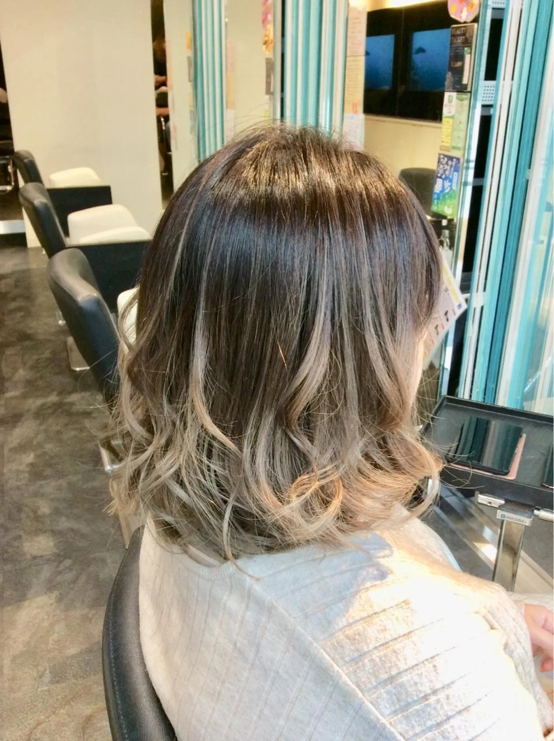 ミディアム カット ヘアカラー トリートメント ボブスタイル/ 透明感カラー/八幡のヘアスタイル