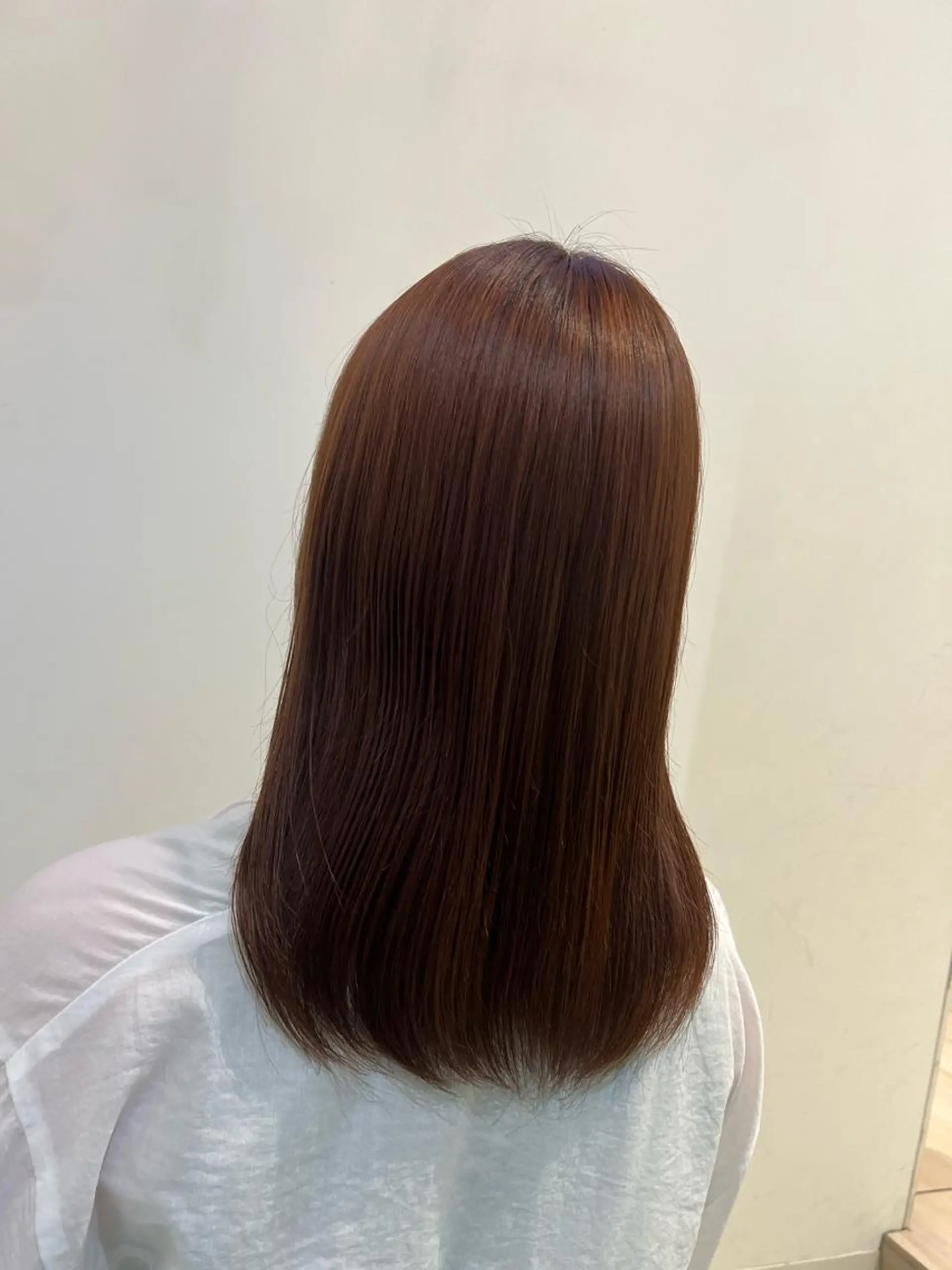 ミディアム カラー ブリーチしない暖色 カラー🥀杉 優菜のヘアスタイル