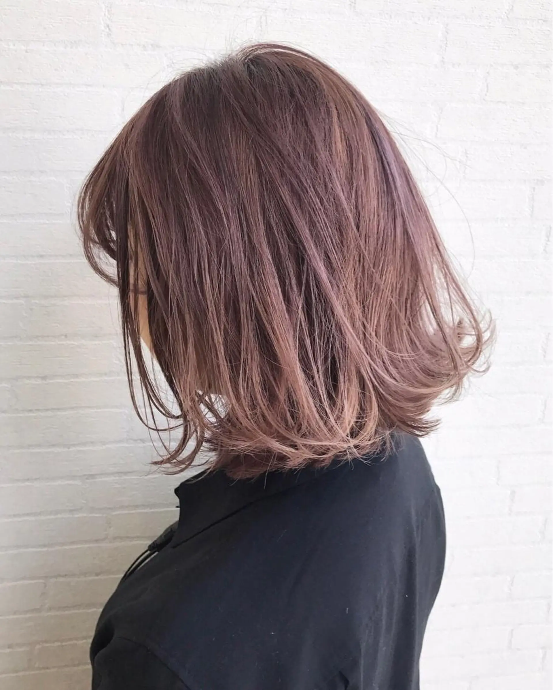 ミディアム カラー アッシュ ブリーチ ピンクカラー 外国人風カラー 立川 奈那子のヘアスタイル