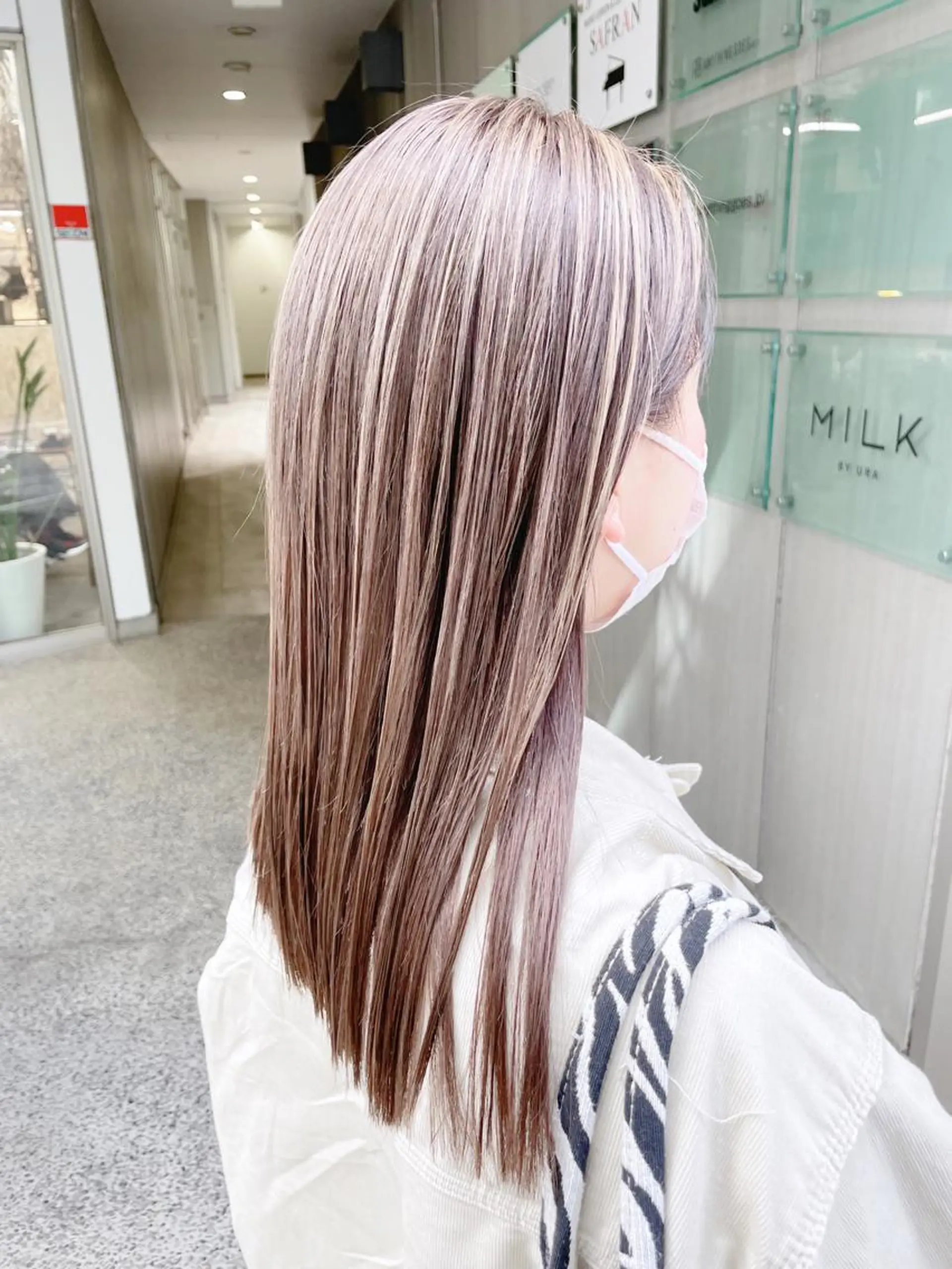 セミロング カラー ベージュカラー ブリーチ ケアブリーチ ハイライトカラー ミルクティーベージュ 透明感カラー 🫰🏻💗 高橋舞のその他イメージ