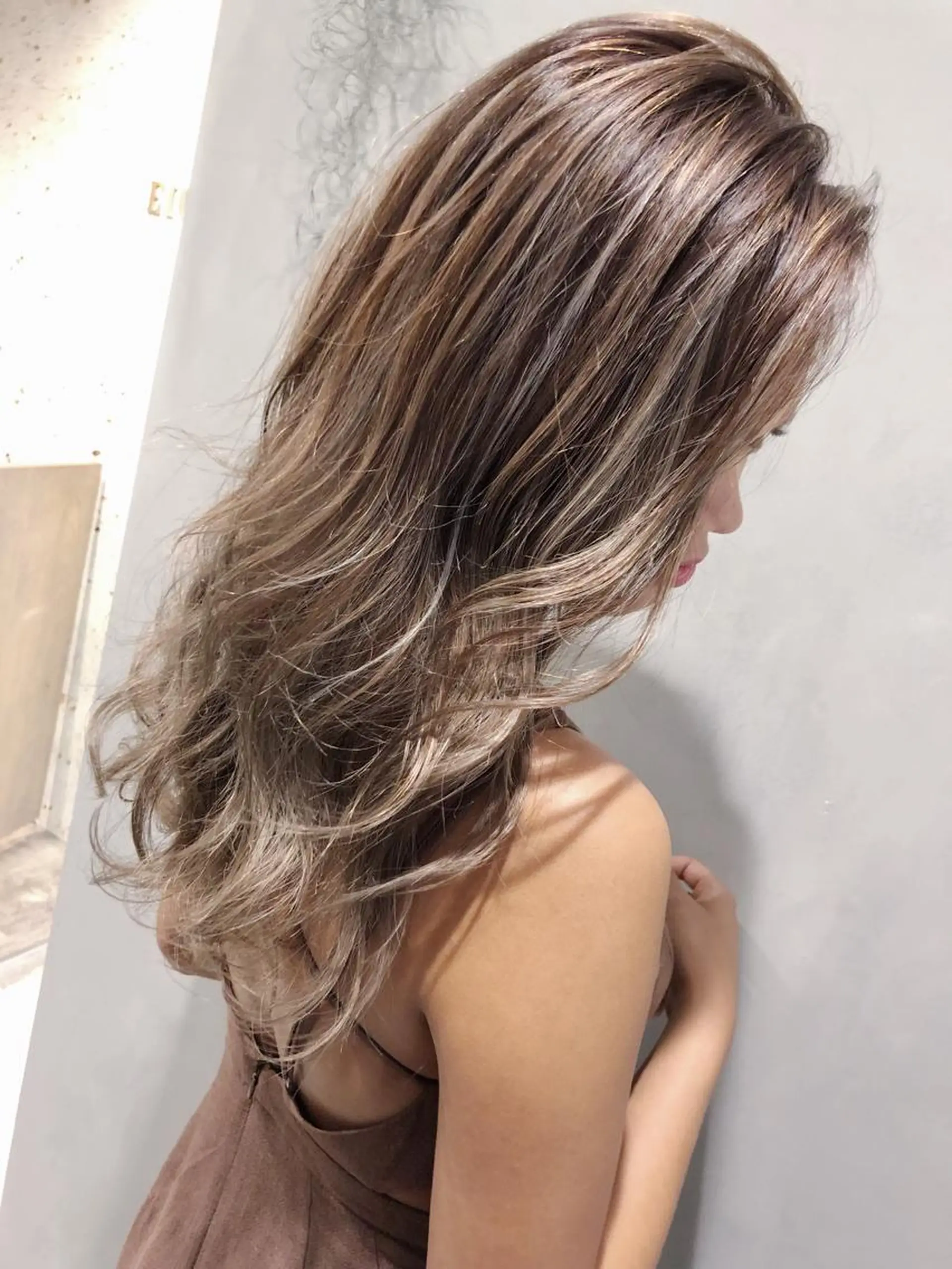 セミロング カラー ヘアカラー トリートメント LA KING GINZA TOKYO所属・🧡ショートの達人 🧡SHOのヘアスタイル