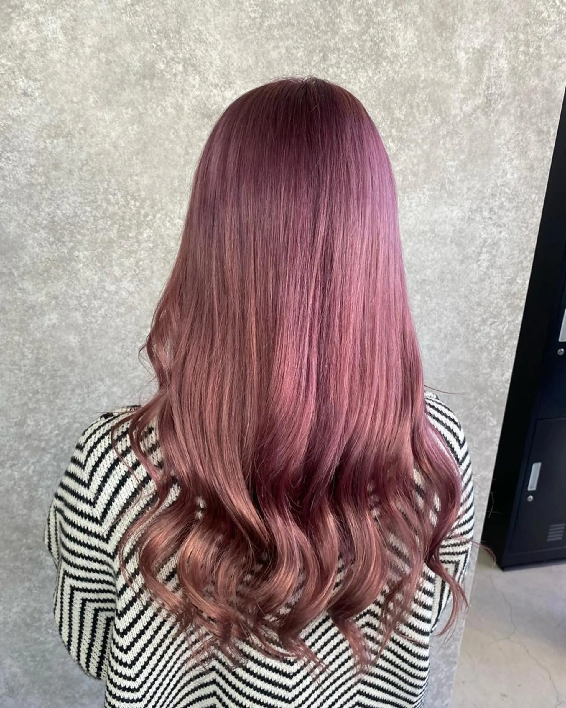 ロング カラー ハイトーンカラー ラベンダーカラー ピンクカラー ピンクラベンダー 髪質改善 UNDER vr 【アンダーバー】のヘアスタイル