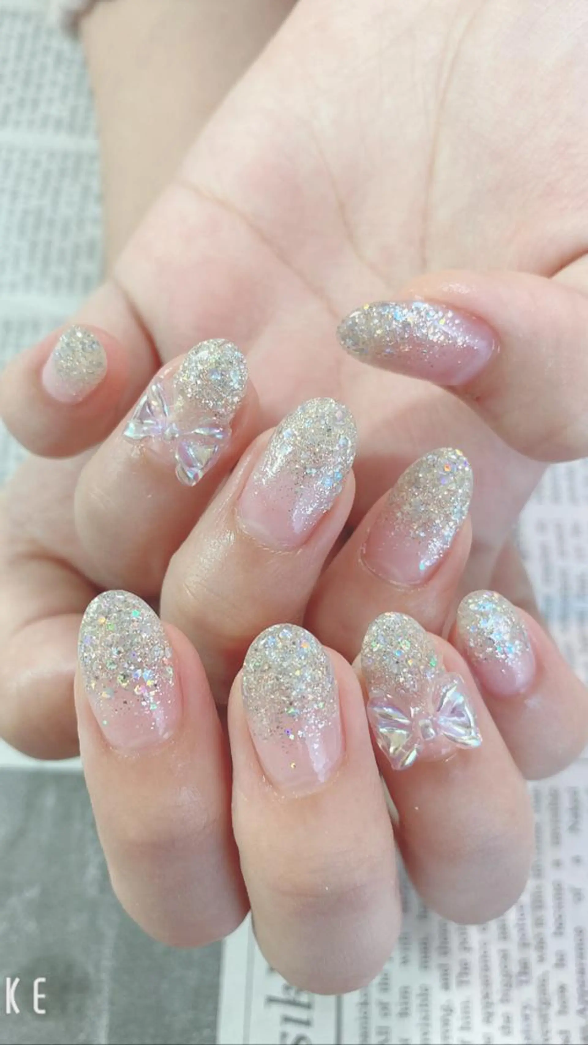 ネイル リボン 森山 舞のネイルデザイン