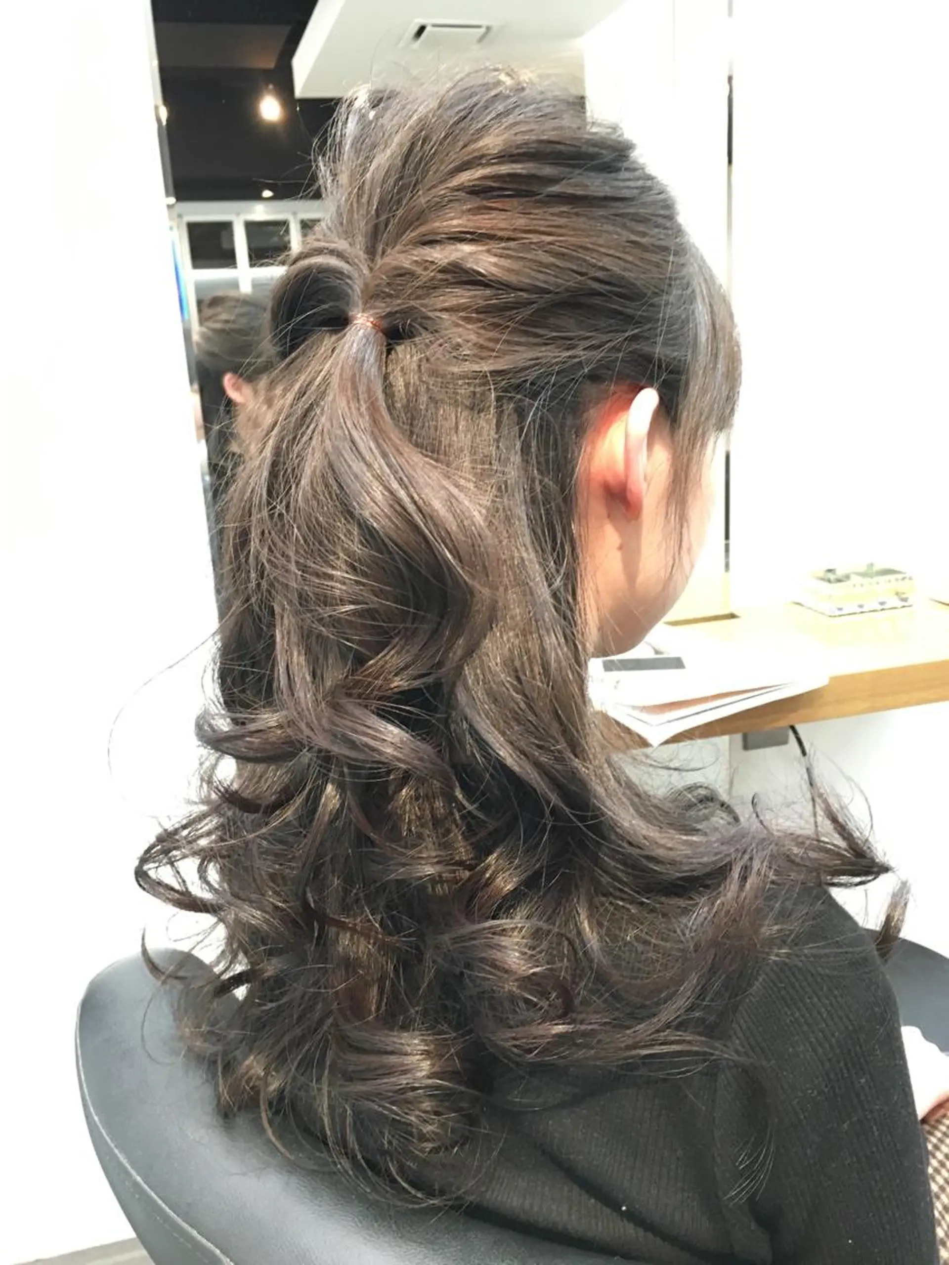 ロング ヘアアレンジ デジタルパーマ💫/ 似合わせカット✂️のヘアスタイル