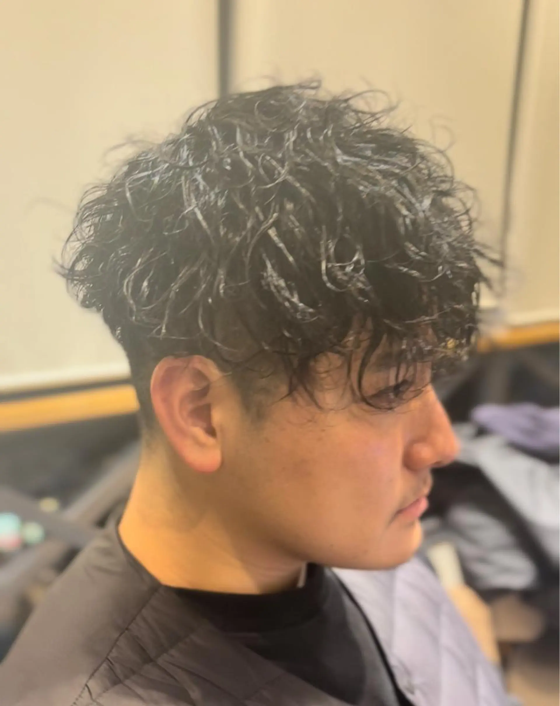 ミディアム ミディアムパーマ kouta .のネイルデザイン