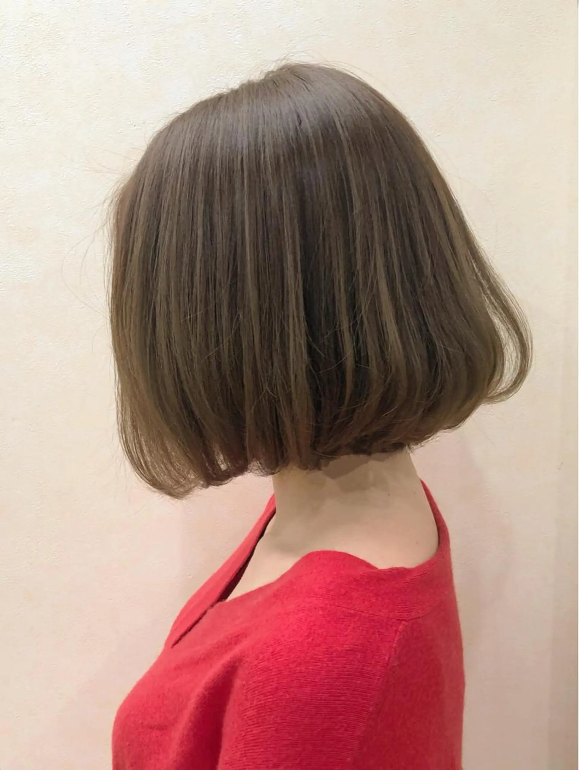 ミディアム カラー アッシュ ベージュカラー 【ニュアンスカラー・ 髪質改善】スズキカナのヘアスタイル