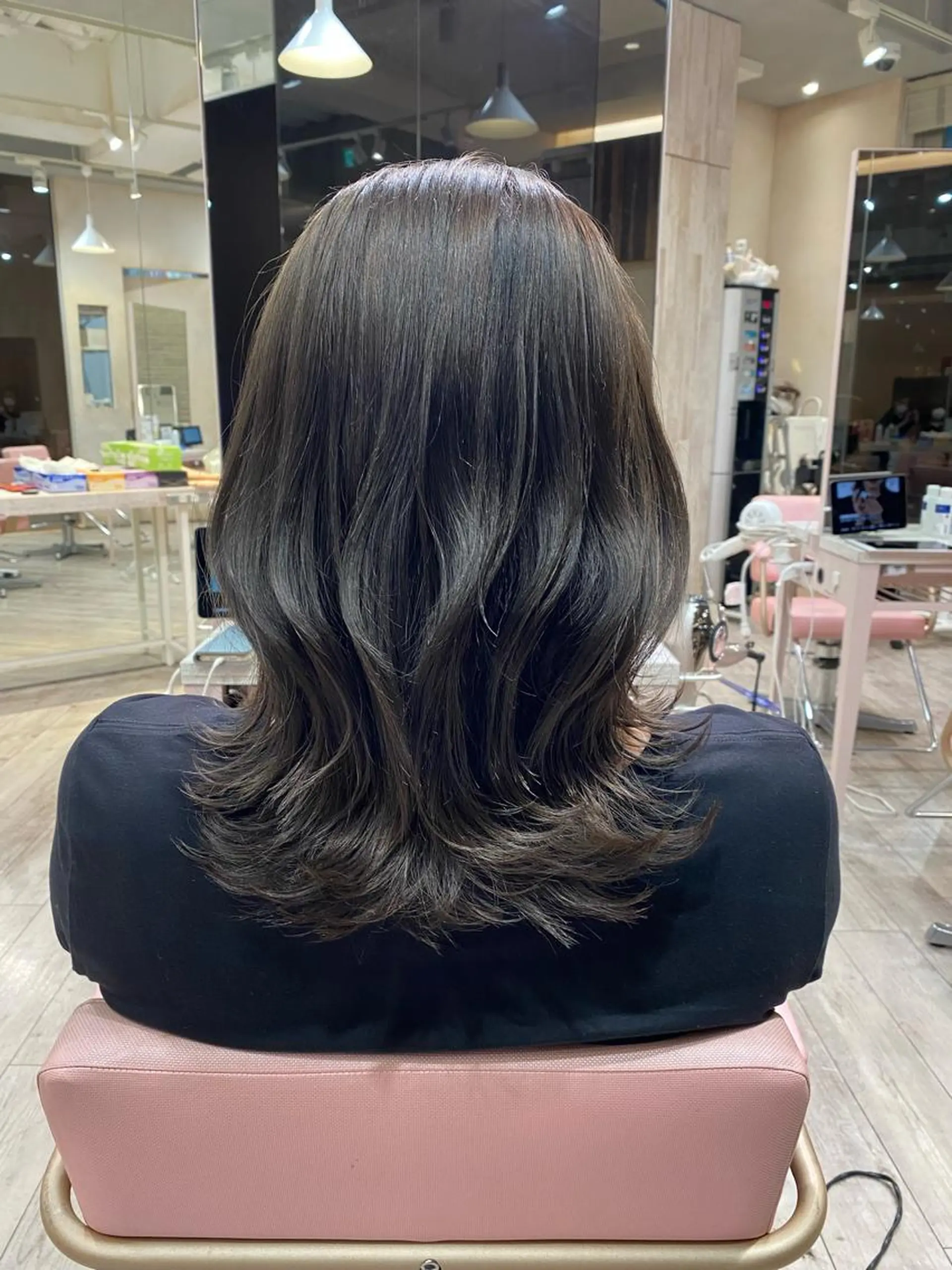 ミディアム カラー カット ヘアカラー トリートメント 顔まわりカット🌟 くびれヘア/寺門遥輝のヘアスタイル