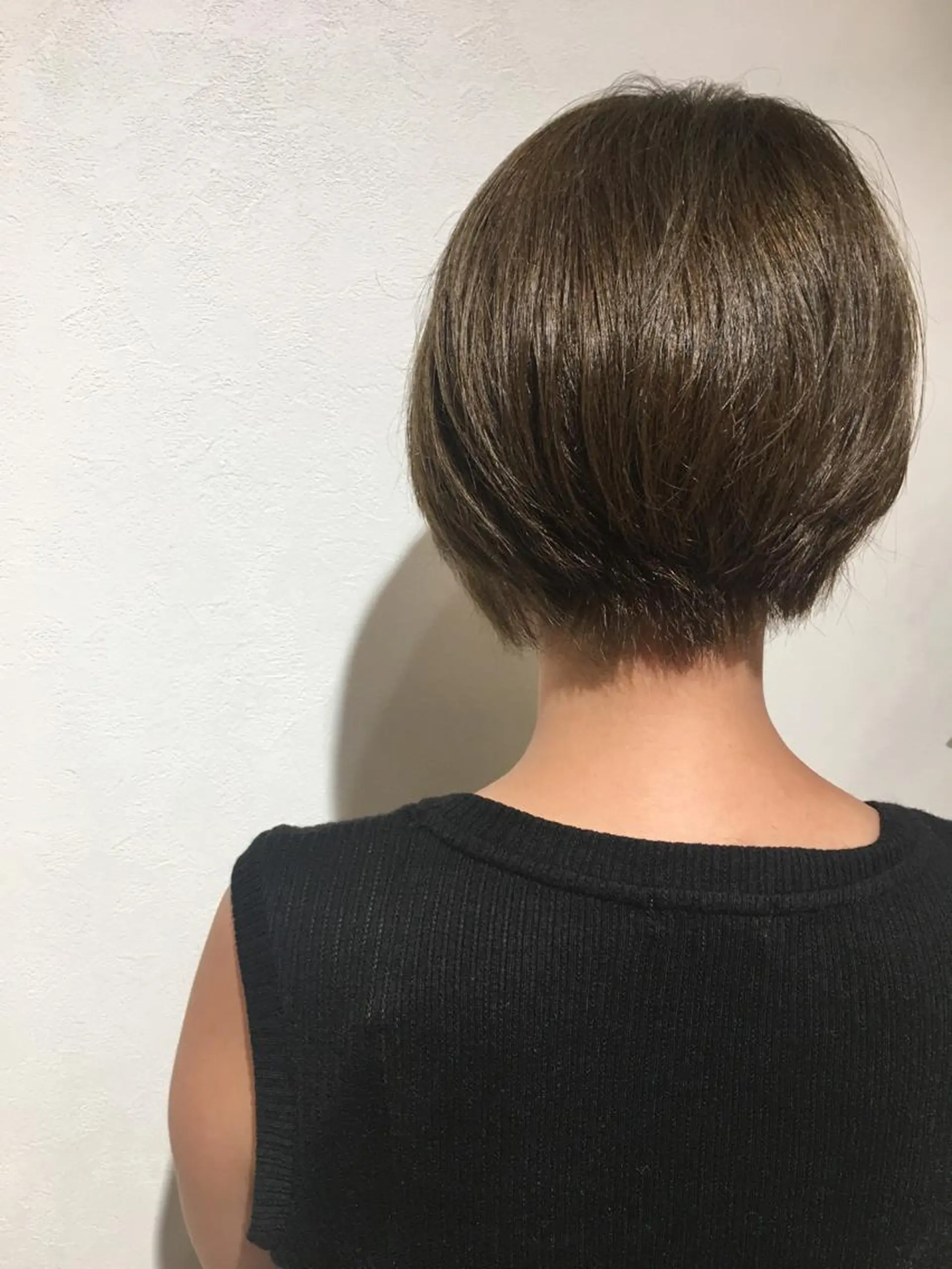 ショート カラー カット 永田 琴愛のヘアスタイル