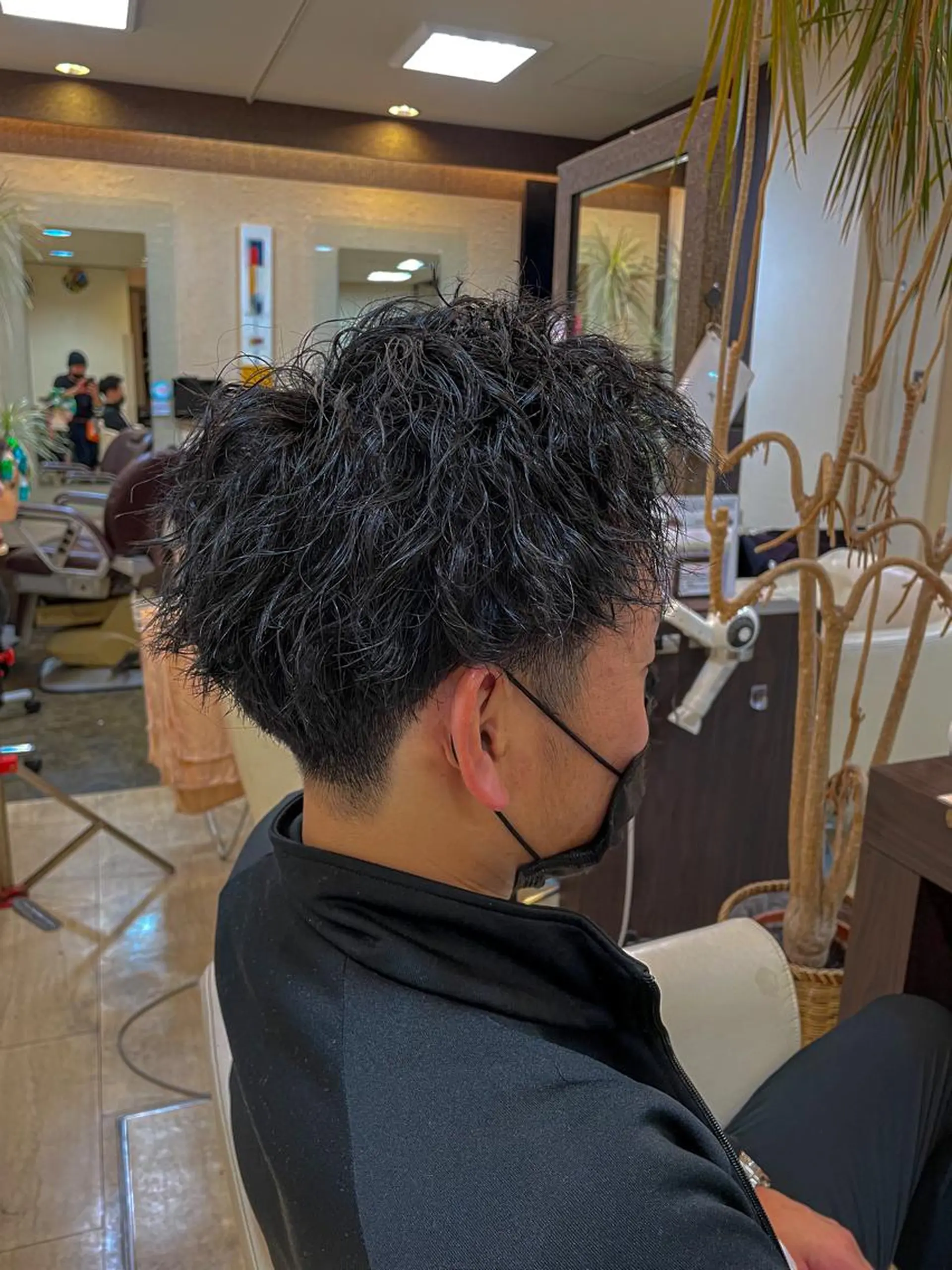 ショート パーマ メンズ メンズパーマ 赤司 泰樹のヘアスタイル