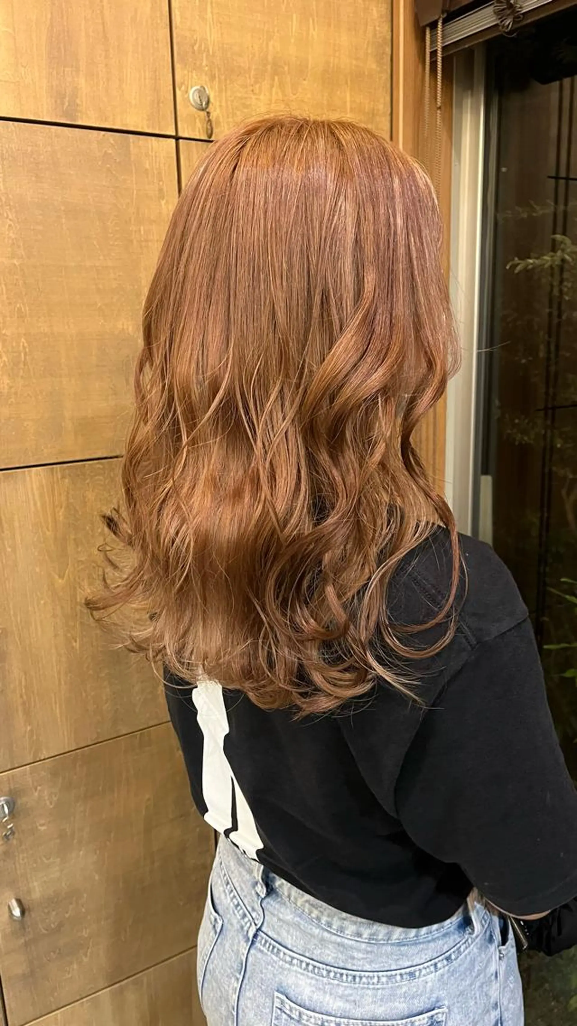 セミロング オレンジブラウン 栗林 姫花のヘアスタイル