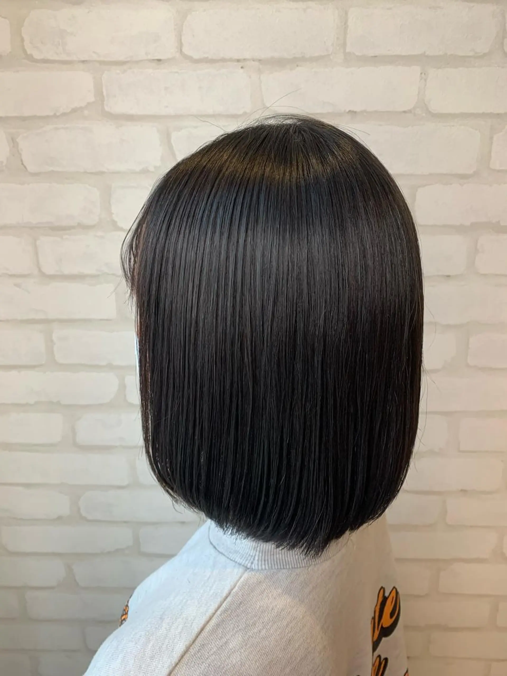 セミロング 縮毛矯正 秋葉 万柚子のヘアスタイル