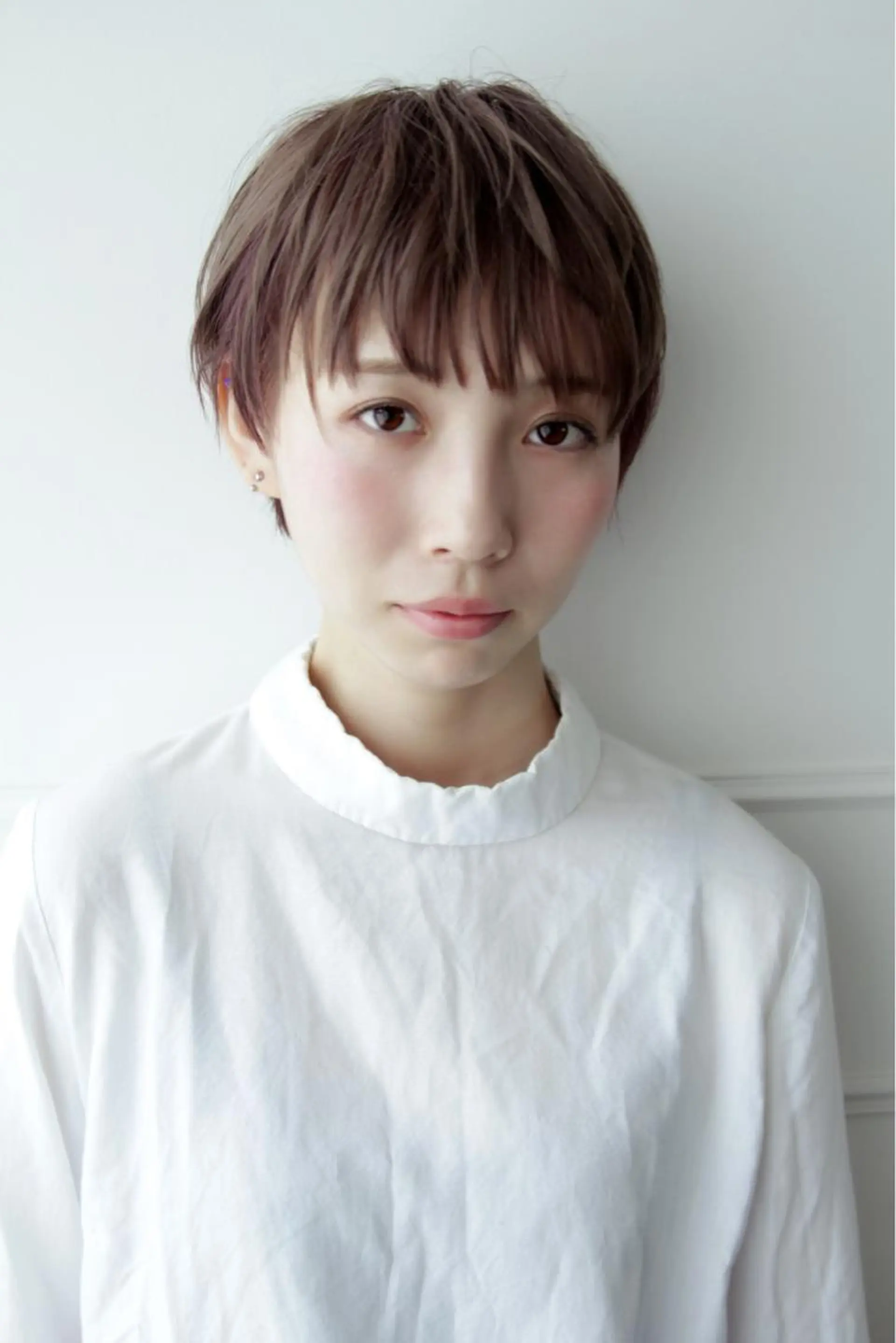 ショート カラー 安村 美奈のヘアスタイル