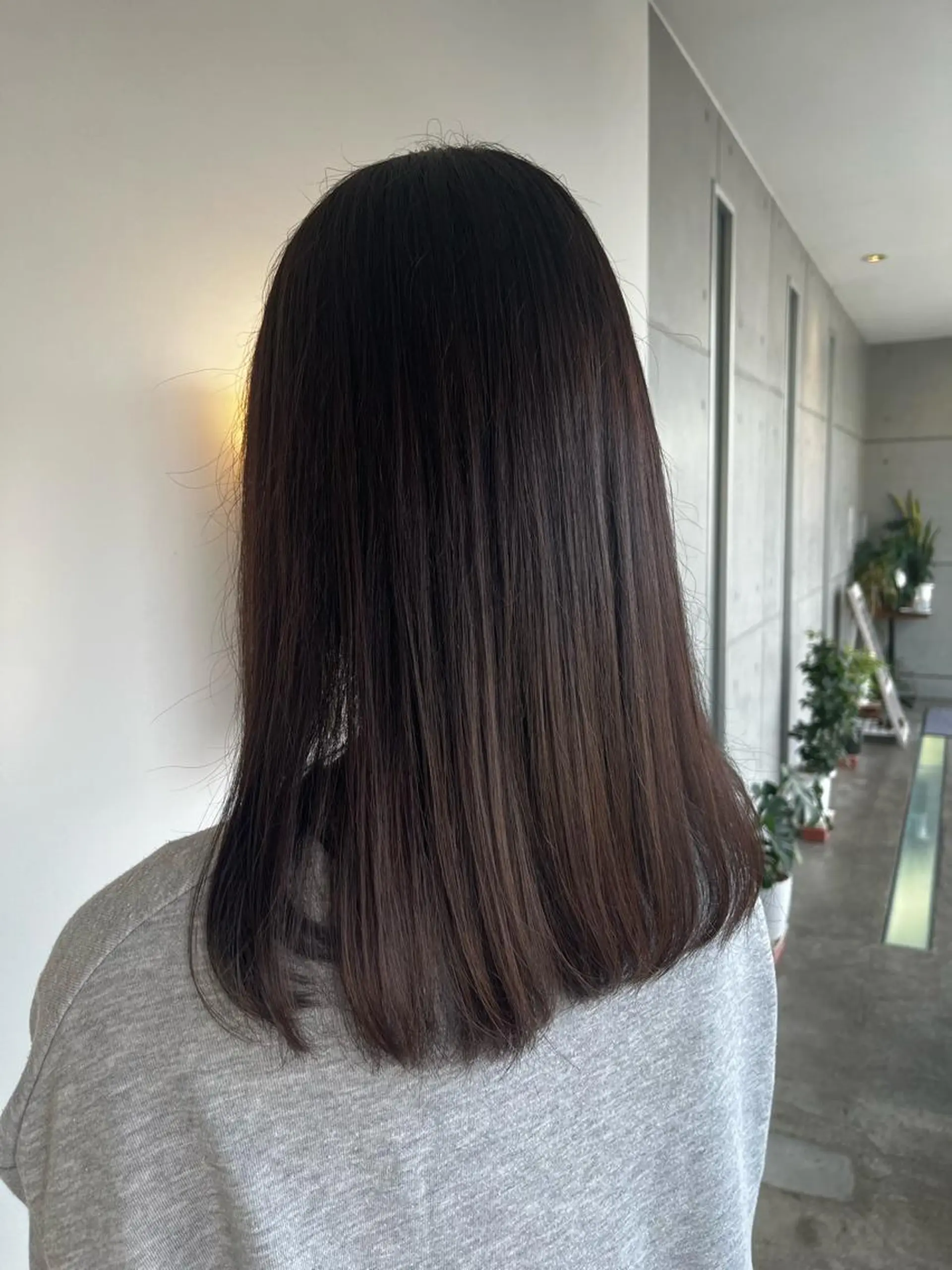 ミディアム チョコレートブラウン おせ ちさとのヘアスタイル