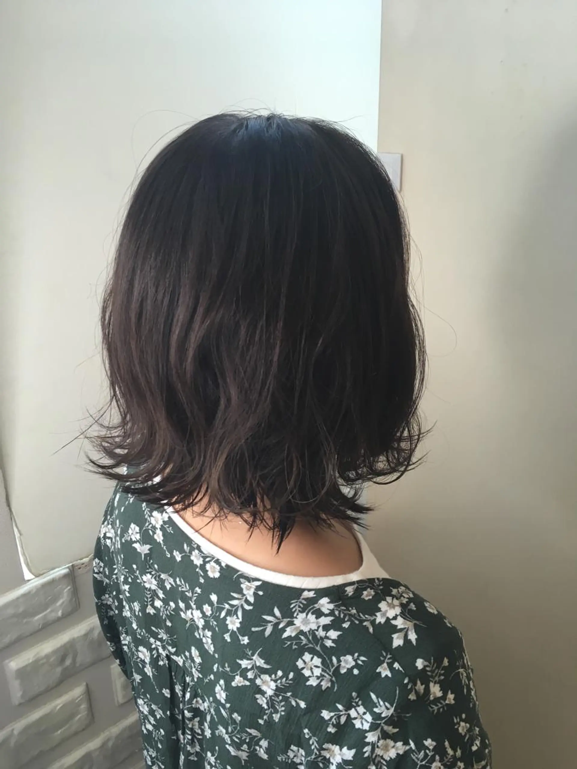 ショート カラー グレージュ カーキグレージュ 農添 杏のヘアスタイル