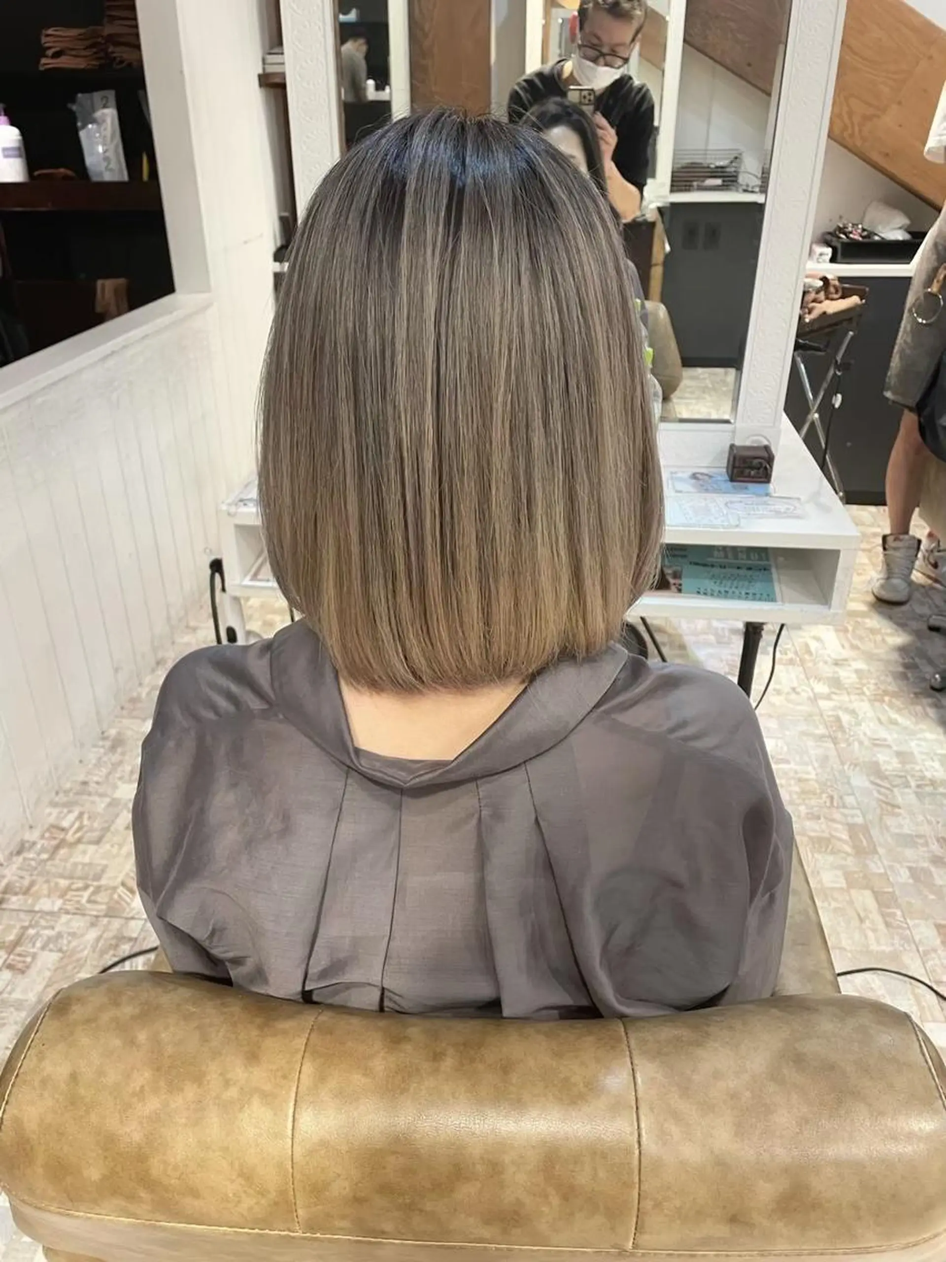 ショート お団子ヘア ミストバング ボブ ハイライト 姫カット 松本 湧貴のヘアスタイル