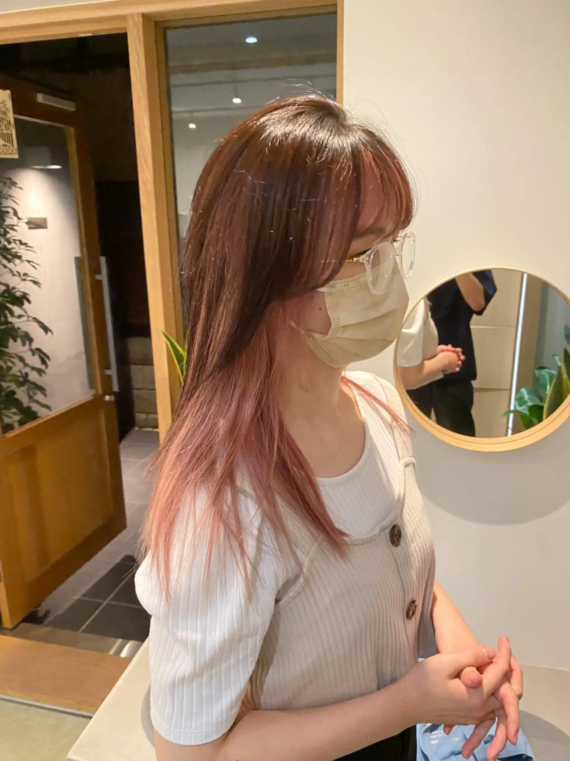 ロング カラー 美髪ストレート 川本雄己のヘアスタイル